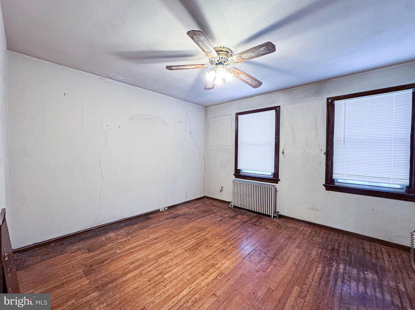 537 25TH PL NE, WASHINGTON, District Of Columbia 20002, 3 Bedrooms Bedrooms, ,1 BathroomBathrooms,Residential,For sale,537 25TH PL NE,DCDC2244052 MLS # DCDC2244052