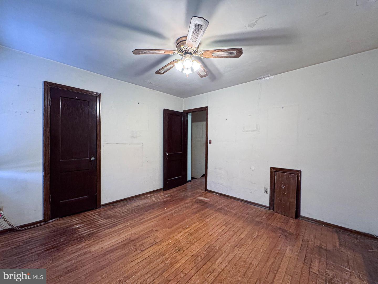 537 25TH PL NE, WASHINGTON, District Of Columbia 20002, 3 Bedrooms Bedrooms, ,1 BathroomBathrooms,Residential,For sale,537 25TH PL NE,DCDC2244052 MLS # DCDC2244052