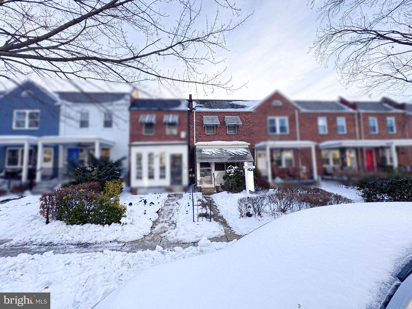 537 25TH PL NE, WASHINGTON, District Of Columbia 20002, 3 Bedrooms Bedrooms, ,1 BathroomBathrooms,Residential,For sale,537 25TH PL NE,DCDC2244052 MLS # DCDC2244052