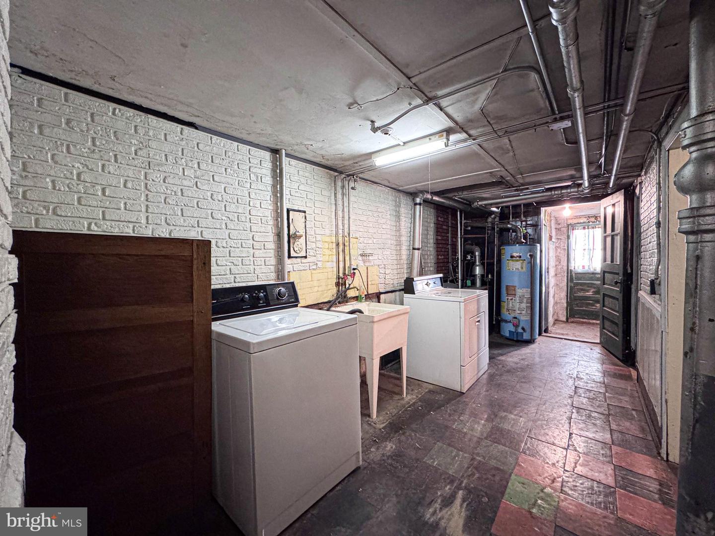 537 25TH PL NE, WASHINGTON, District Of Columbia 20002, 3 Bedrooms Bedrooms, ,1 BathroomBathrooms,Residential,For sale,537 25TH PL NE,DCDC2244052 MLS # DCDC2244052