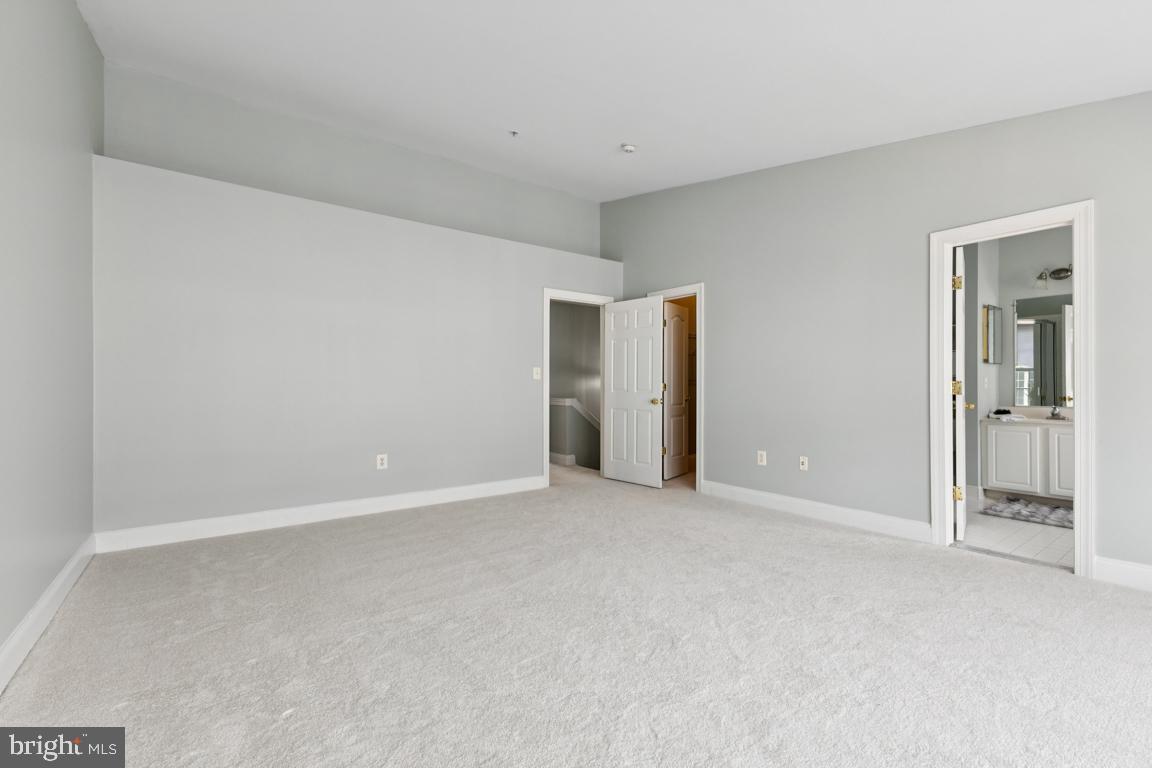 8058 GENEA WAY #48, FALLS CHURCH, Virginia 22042, 3 Bedrooms Bedrooms, ,2 BathroomsBathrooms,Residential,For sale,8058 GENEA WAY #48,VAFX2288364 MLS # VAFX2288364