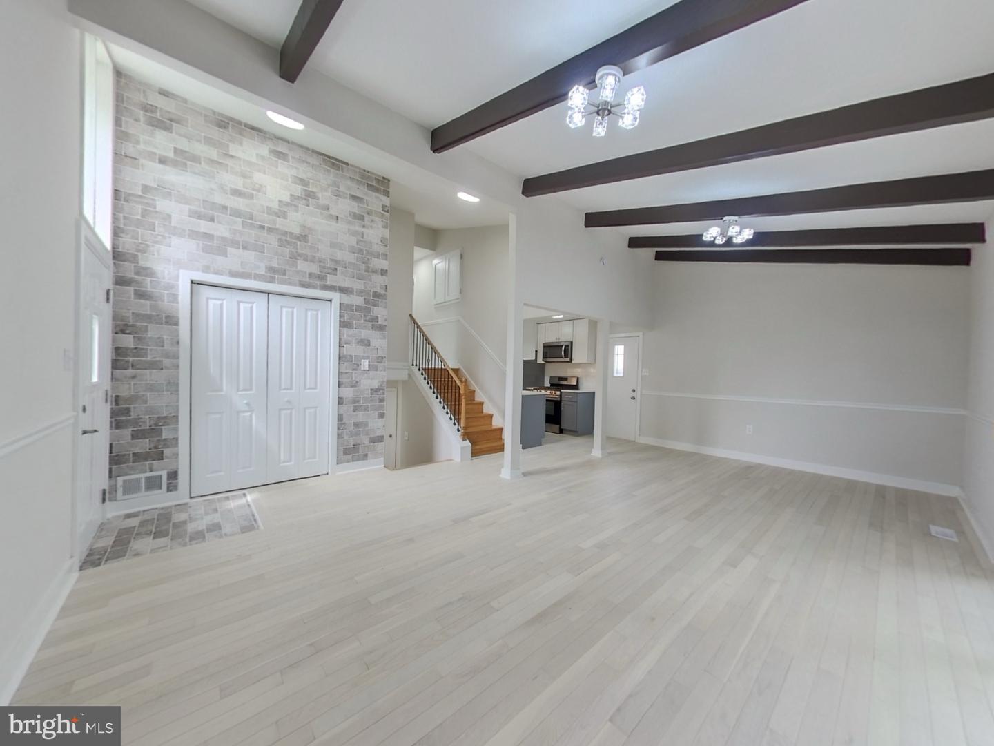 7803 FORDSON RD, ALEXANDRIA, Virginia 22306, 4 Bedrooms Bedrooms, ,2 BathroomsBathrooms,Residential,For sale,7803 FORDSON RD,VAFX2288384 MLS # VAFX2288384