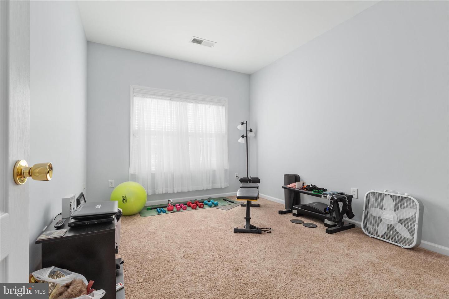 207 KINTYRE LN, STEPHENS CITY, Virginia 22655, 3 Bedrooms Bedrooms, 10 Rooms Rooms,2 BathroomsBathrooms,Residential,For sale,207 KINTYRE LN,VAFV2039314 MLS # VAFV2039314