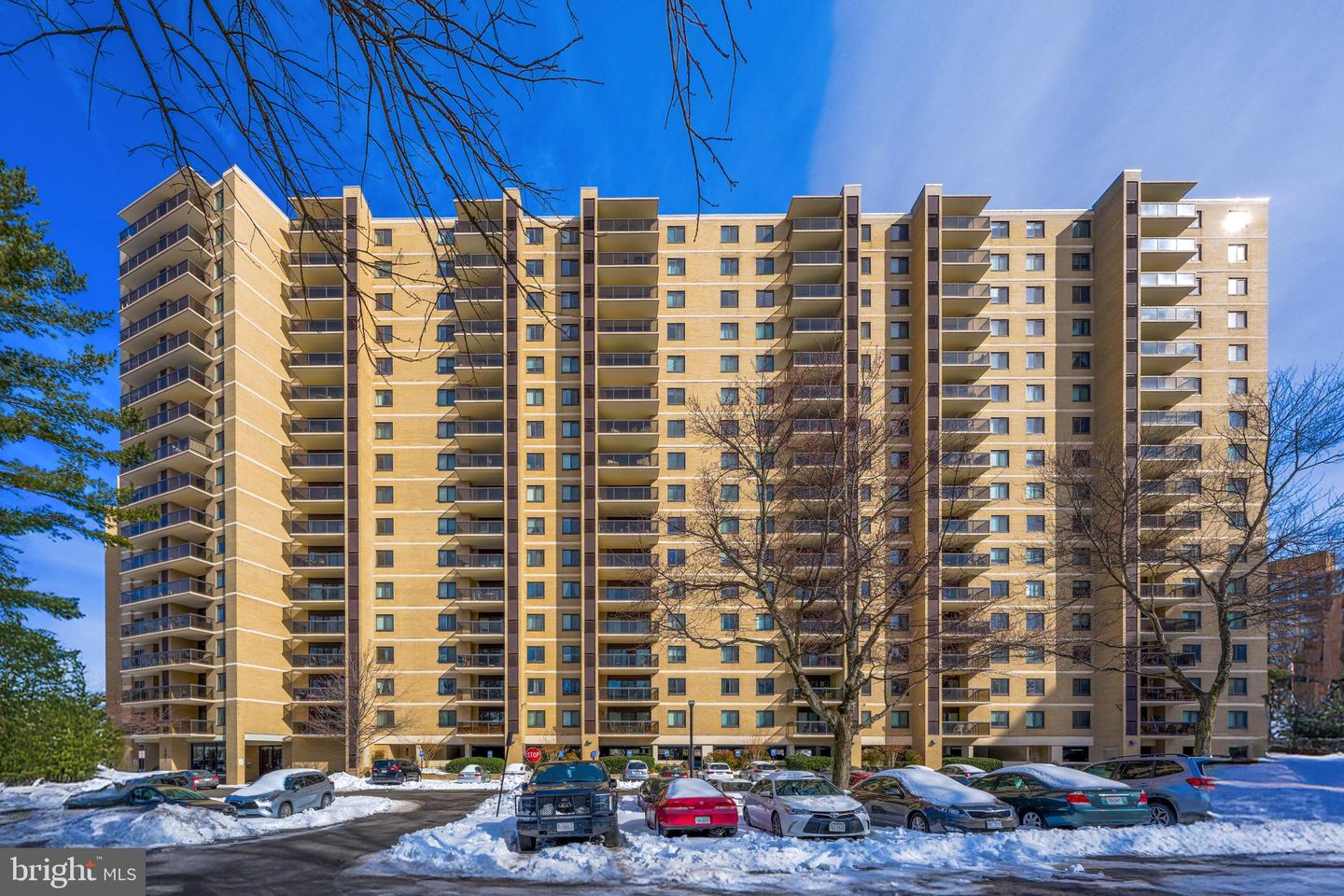 307 YOAKUM PKWY #920, ALEXANDRIA, Virginia 22304, 2 Bedrooms Bedrooms, ,1 BathroomBathrooms,Residential,For sale,307 YOAKUM PKWY #920,VAAX2053676 MLS # VAAX2053676
