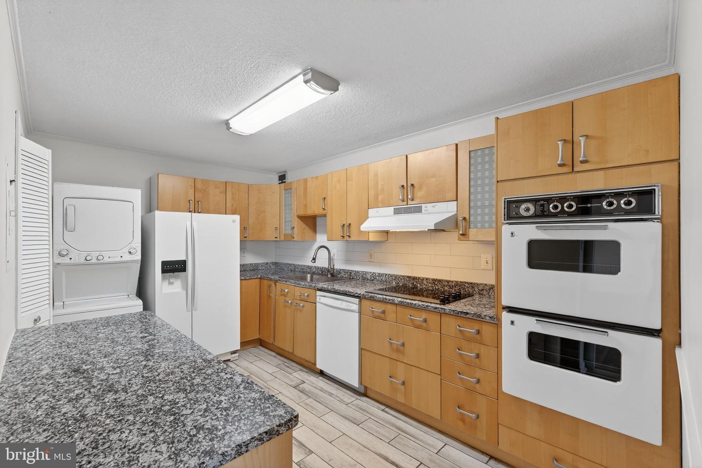 307 YOAKUM PKWY #920, ALEXANDRIA, Virginia 22304, 2 Bedrooms Bedrooms, ,1 BathroomBathrooms,Residential,For sale,307 YOAKUM PKWY #920,VAAX2053676 MLS # VAAX2053676