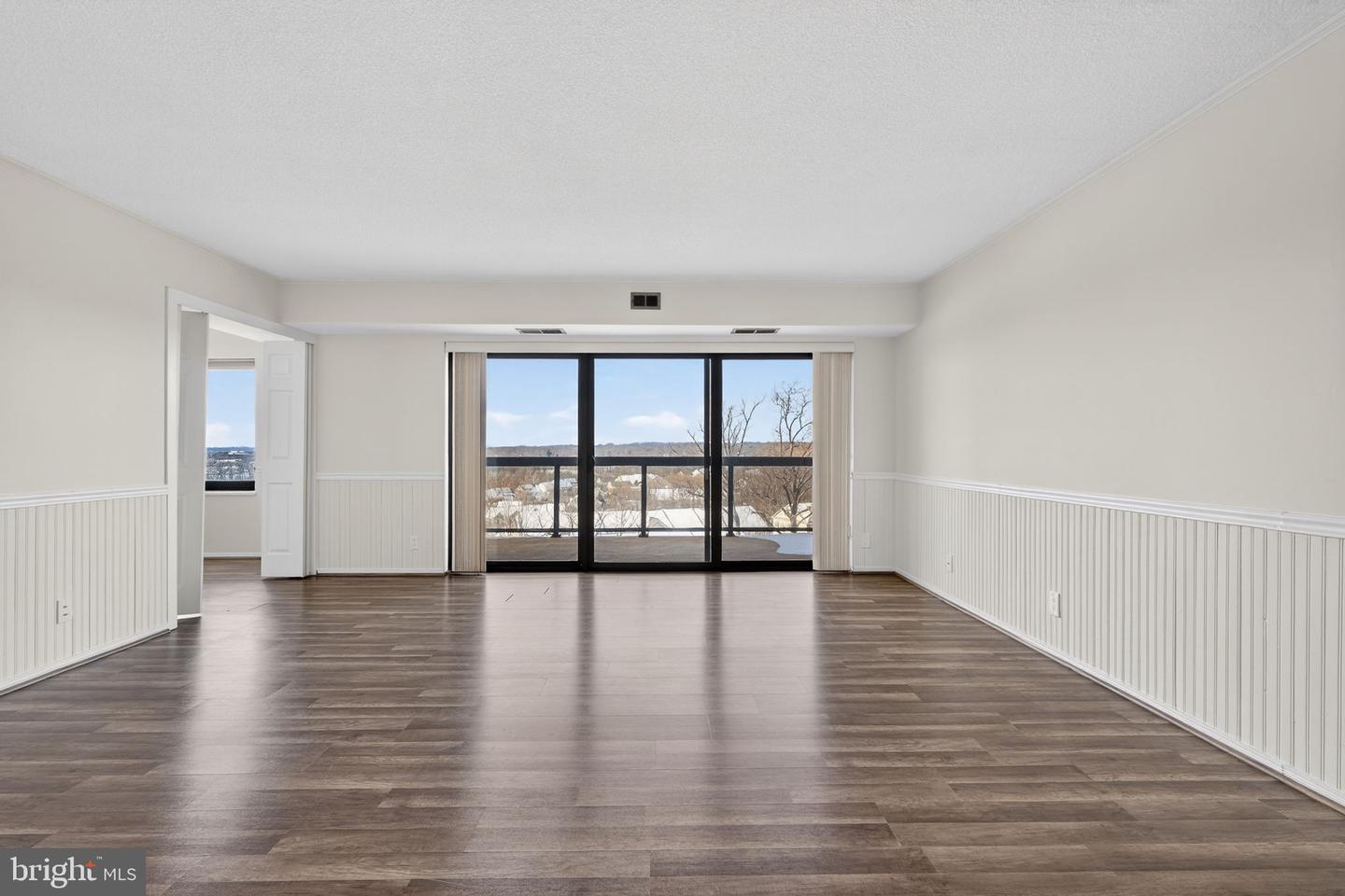 307 YOAKUM PKWY #920, ALEXANDRIA, Virginia 22304, 2 Bedrooms Bedrooms, ,1 BathroomBathrooms,Residential,For sale,307 YOAKUM PKWY #920,VAAX2053676 MLS # VAAX2053676