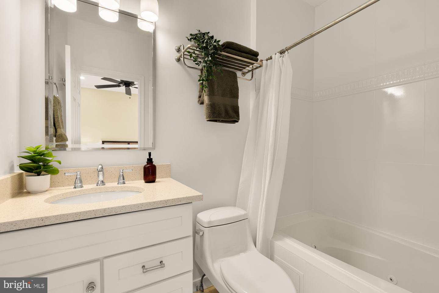 1923 1ST ST NE, WASHINGTON, District Of Columbia 20002, 4 Bedrooms Bedrooms, ,3 BathroomsBathrooms,Residential,For sale,1923 1ST ST NE,DCDC2233868 MLS # DCDC2233868