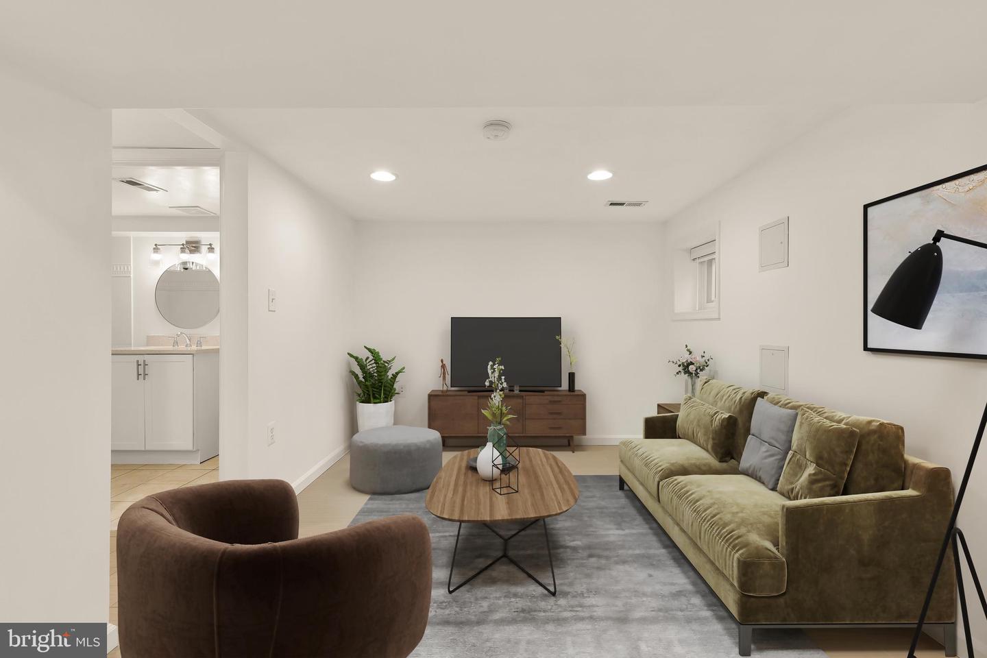 1923 1ST ST NE, WASHINGTON, District Of Columbia 20002, 4 Bedrooms Bedrooms, ,3 BathroomsBathrooms,Residential,For sale,1923 1ST ST NE,DCDC2233868 MLS # DCDC2233868