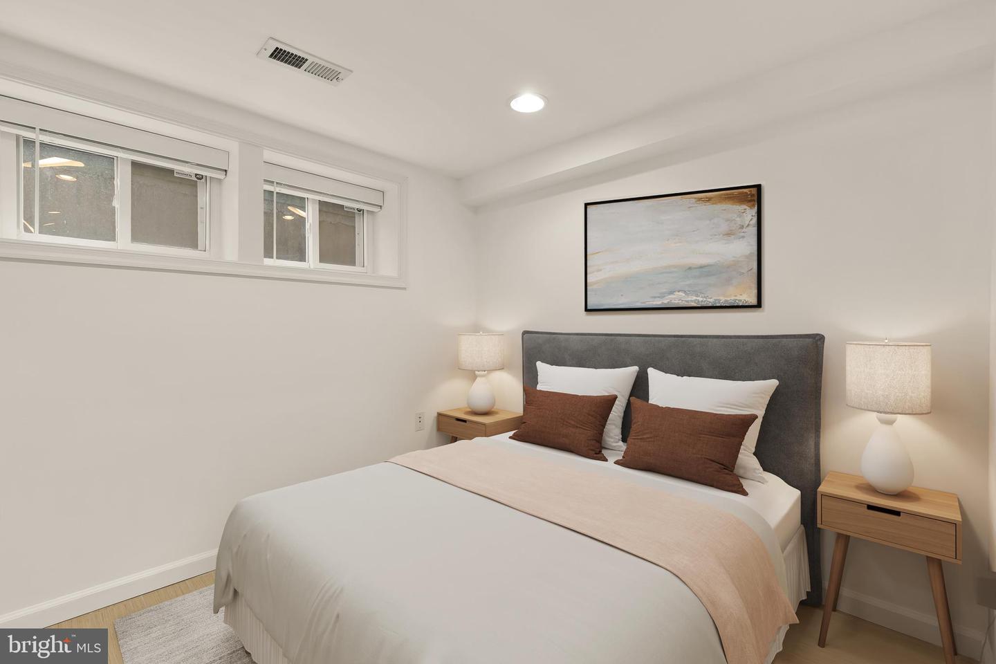 1923 1ST ST NE, WASHINGTON, District Of Columbia 20002, 4 Bedrooms Bedrooms, ,3 BathroomsBathrooms,Residential,For sale,1923 1ST ST NE,DCDC2233868 MLS # DCDC2233868