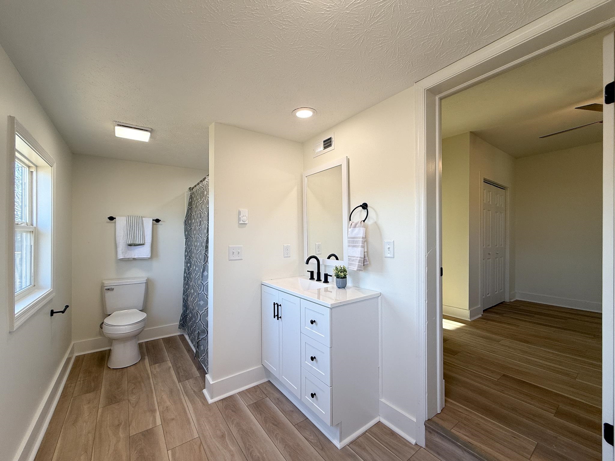 909 GRAYSON AVE, WAYNESBORO, Virginia 22980, 3 Bedrooms Bedrooms, ,2 BathroomsBathrooms,Residential,909 GRAYSON AVE,671622 MLS # 671622