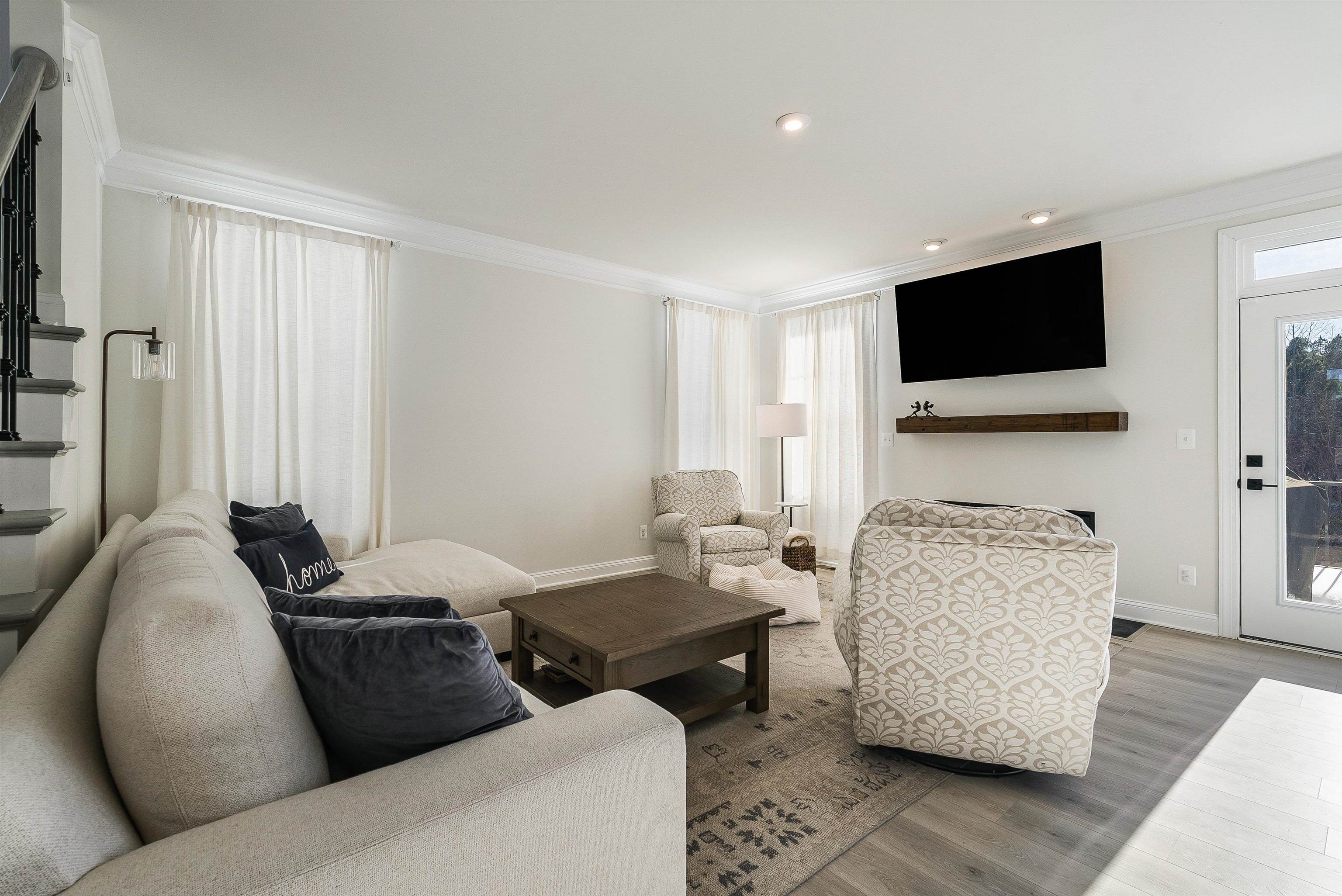 779 ARBOLEDA DR, CROZET, Virginia 22932, 4 Bedrooms Bedrooms, ,3 BathroomsBathrooms,Residential,779 ARBOLEDA DR,672950 MLS # 672950 779 ARBOLEDA DR, CROZET, Virginia 22932, 4 Bedrooms Bedrooms, ,3 BathroomsBathrooms,Residential,779 ARBOLEDA DR,672950 MLS # 672950