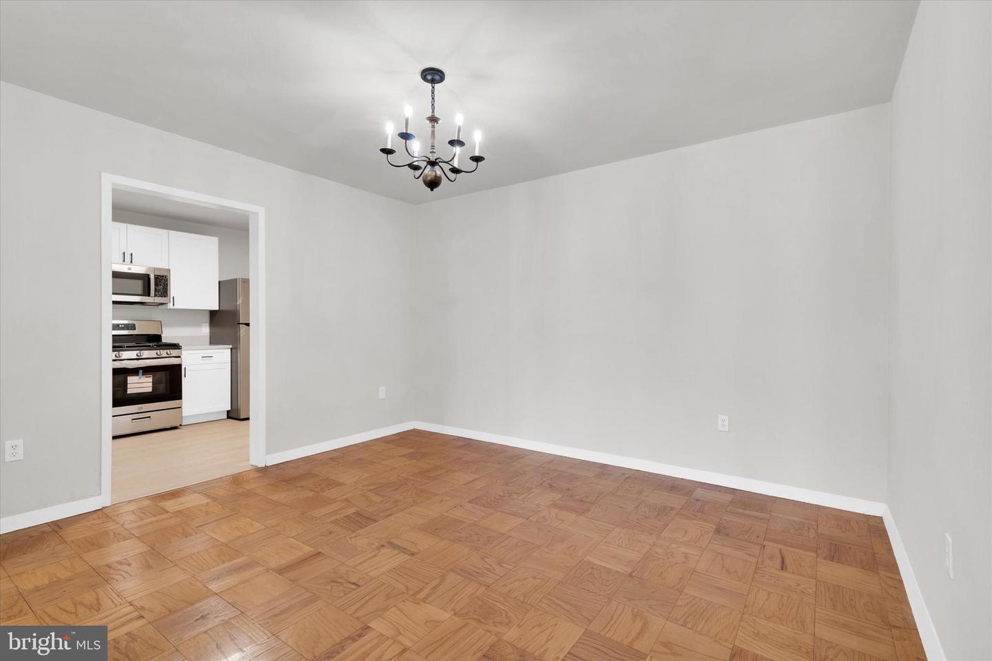 3001 VEAZEY TERR NW #1008, WASHINGTON, District Of Columbia 20008, 2 Bedrooms Bedrooms, ,2 BathroomsBathrooms,Residential,For sale,3001 VEAZEY TERR NW #1008,DCDC2229336 MLS # DCDC2229336