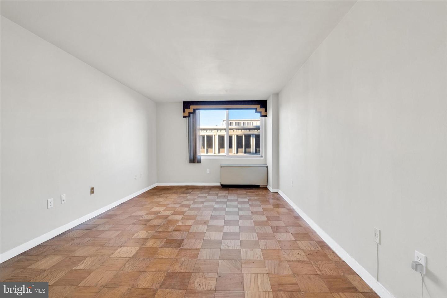 3001 VEAZEY TERR NW #1008, WASHINGTON, District Of Columbia 20008, 2 Bedrooms Bedrooms, ,2 BathroomsBathrooms,Residential,For sale,3001 VEAZEY TERR NW #1008,DCDC2229336 MLS # DCDC2229336