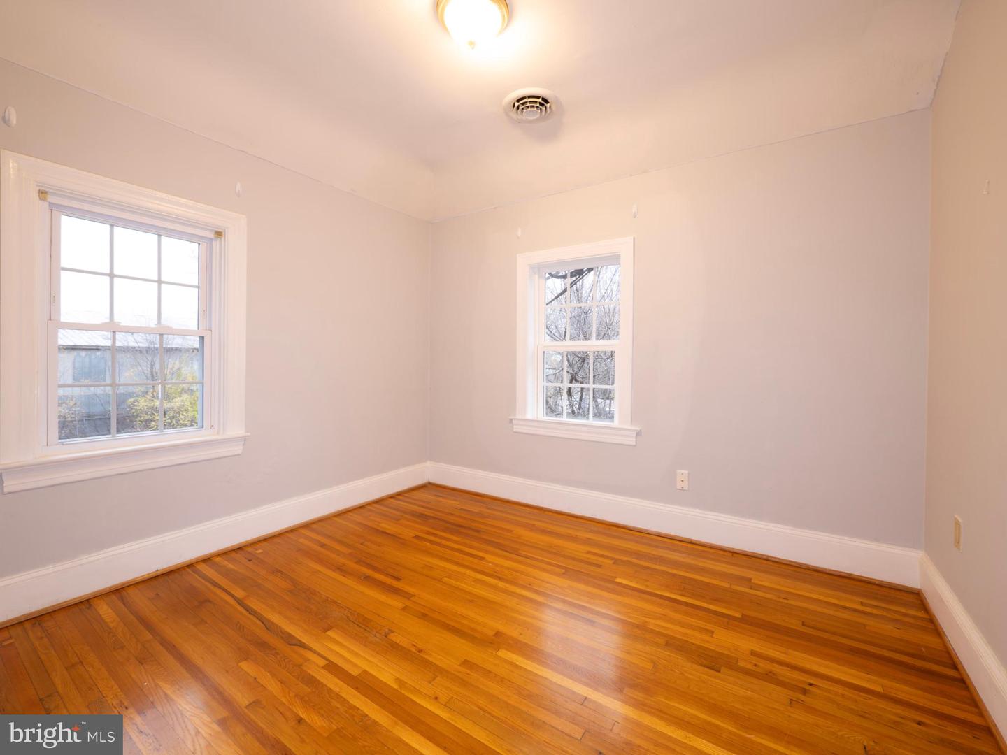 627 WATSON AVE, WINCHESTER, Virginia 22601, 3 Bedrooms Bedrooms, ,1 BathroomBathrooms,Residential,For sale,627 WATSON AVE,VAWI2009434 MLS # VAWI2009434