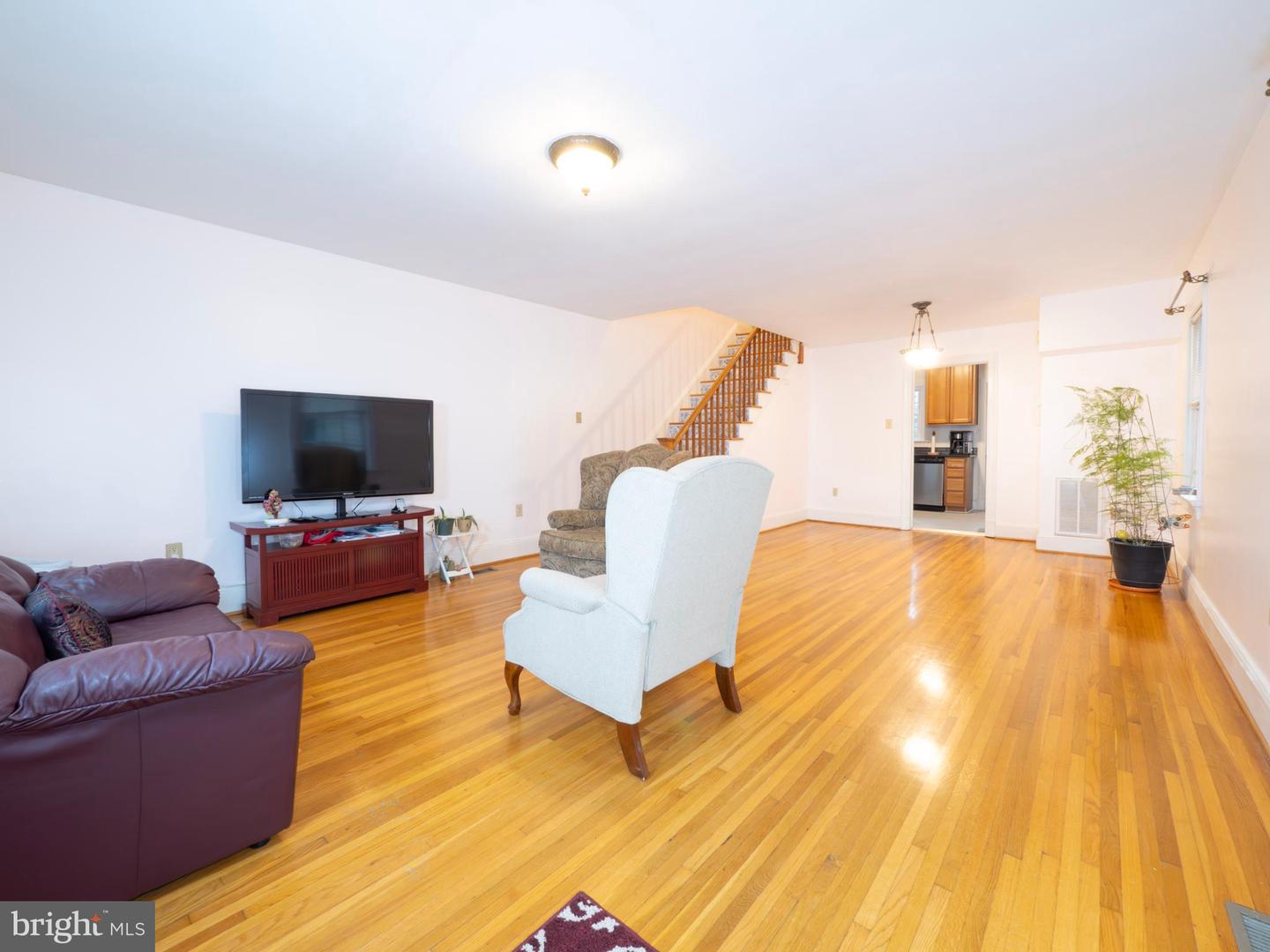 627 WATSON AVE, WINCHESTER, Virginia 22601, 3 Bedrooms Bedrooms, ,1 BathroomBathrooms,Residential,For sale,627 WATSON AVE,VAWI2009434 MLS # VAWI2009434