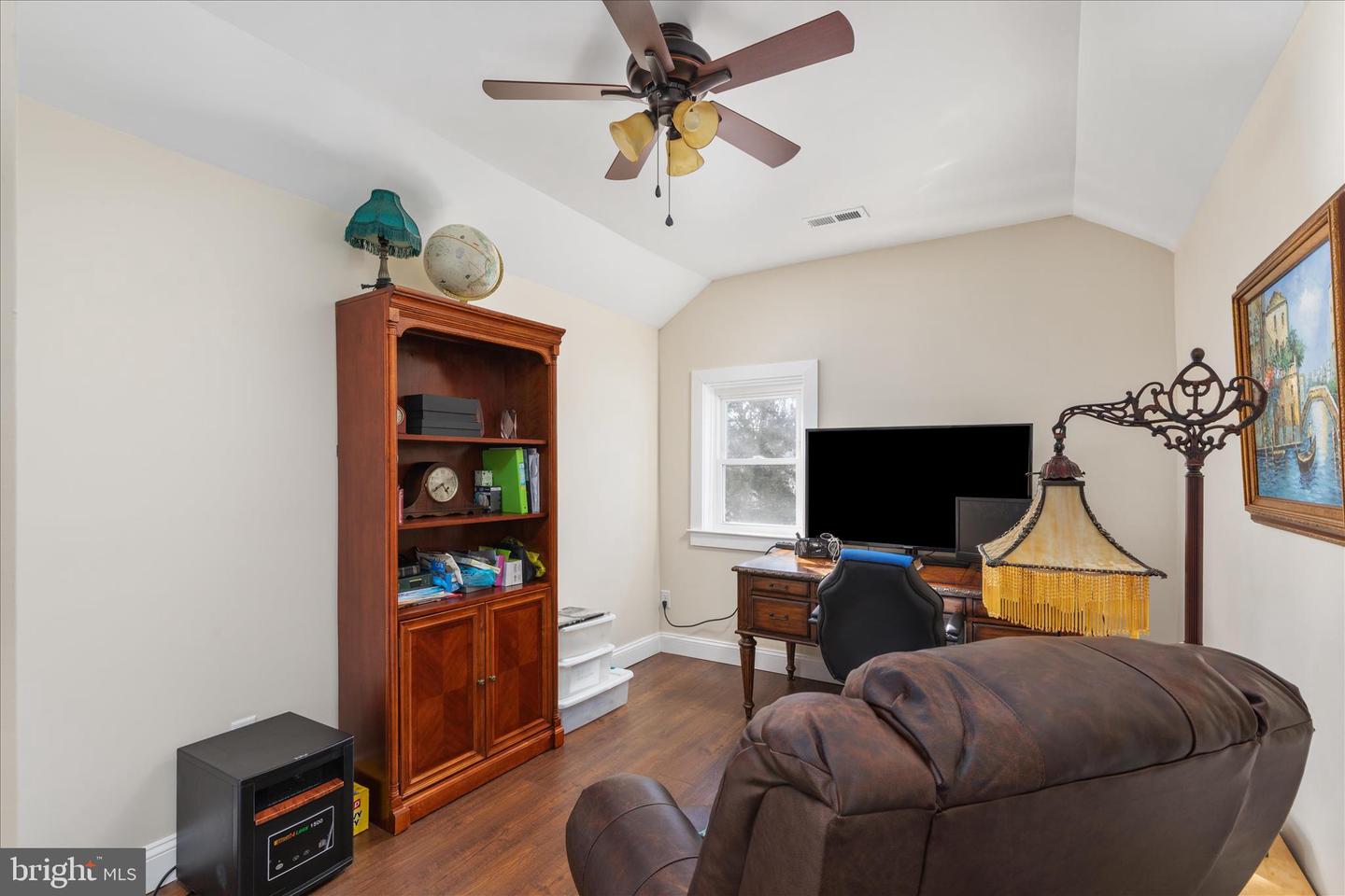 445 ASH ST, STRASBURG, Virginia 22657, 3 Bedrooms Bedrooms, ,2 BathroomsBathrooms,Residential,For sale,445 ASH ST,VASH2013274 MLS # VASH2013274