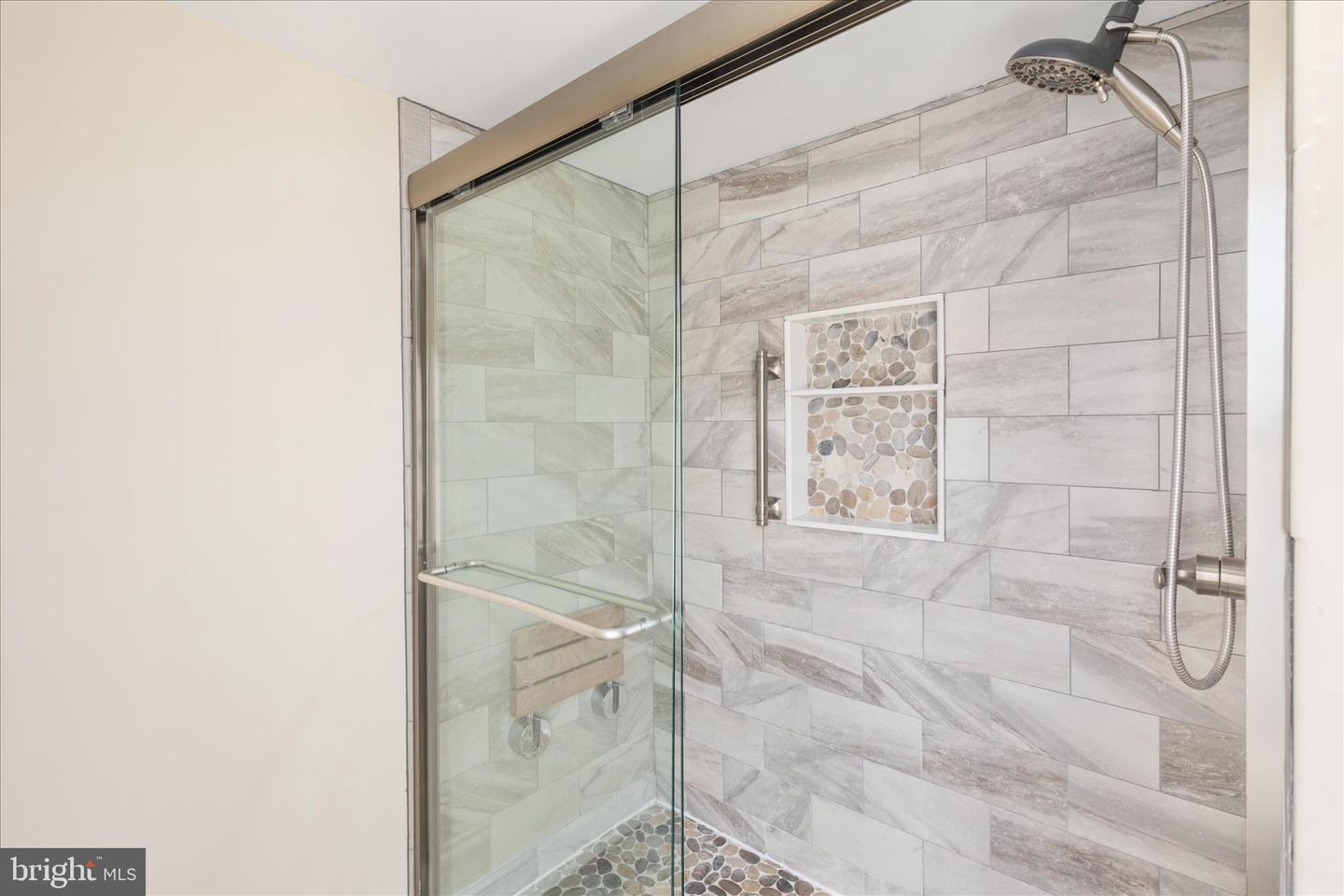 445 ASH ST, STRASBURG, Virginia 22657, 3 Bedrooms Bedrooms, ,2 BathroomsBathrooms,Residential,For sale,445 ASH ST,VASH2013274 MLS # VASH2013274