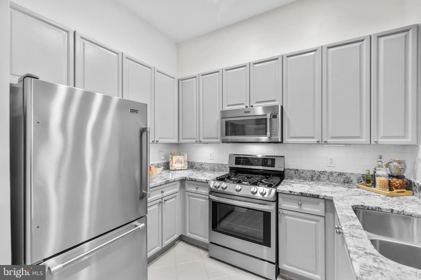 4951 BRENMAN PARK DR #115, ALEXANDRIA, Virginia 22304, 1 Bedroom Bedrooms, ,1 BathroomBathrooms,Residential,For sale,4951 BRENMAN PARK DR #115,VAAX2053004 MLS # VAAX2053004