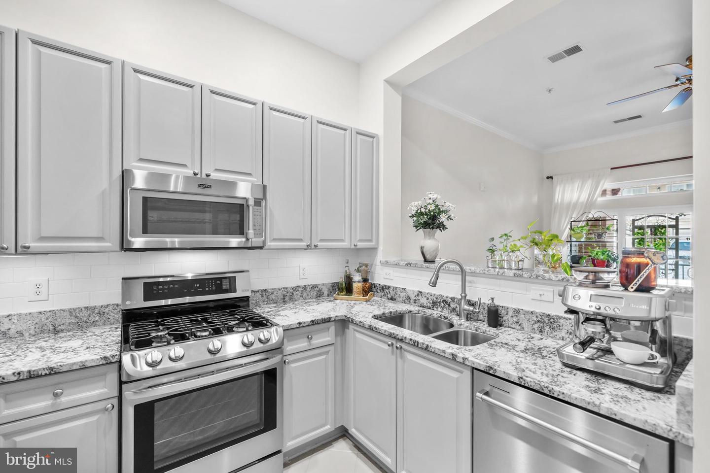 4951 BRENMAN PARK DR #115, ALEXANDRIA, Virginia 22304, 1 Bedroom Bedrooms, ,1 BathroomBathrooms,Residential,For sale,4951 BRENMAN PARK DR #115,VAAX2053004 MLS # VAAX2053004