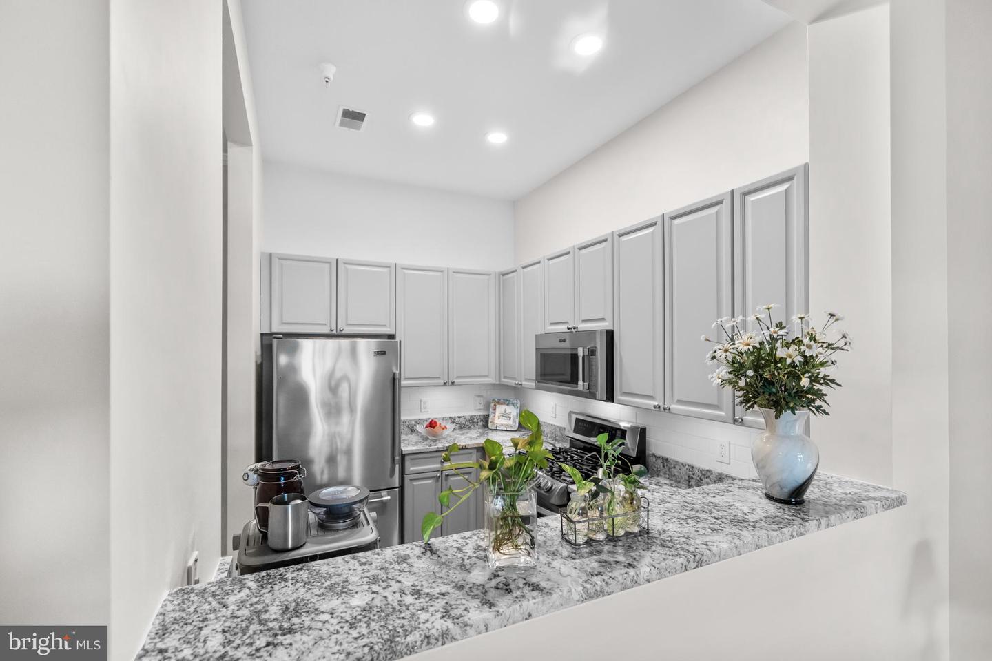 4951 BRENMAN PARK DR #115, ALEXANDRIA, Virginia 22304, 1 Bedroom Bedrooms, ,1 BathroomBathrooms,Residential,For sale,4951 BRENMAN PARK DR #115,VAAX2053004 MLS # VAAX2053004