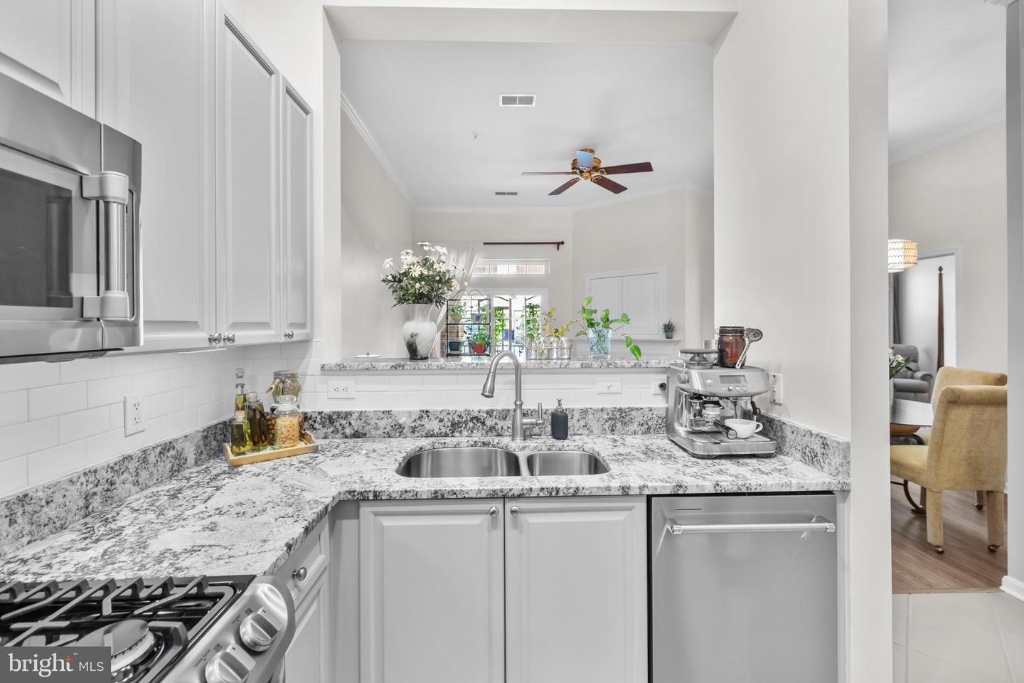 4951 BRENMAN PARK DR #115, ALEXANDRIA, Virginia 22304, 1 Bedroom Bedrooms, ,1 BathroomBathrooms,Residential,For sale,4951 BRENMAN PARK DR #115,VAAX2053004 MLS # VAAX2053004