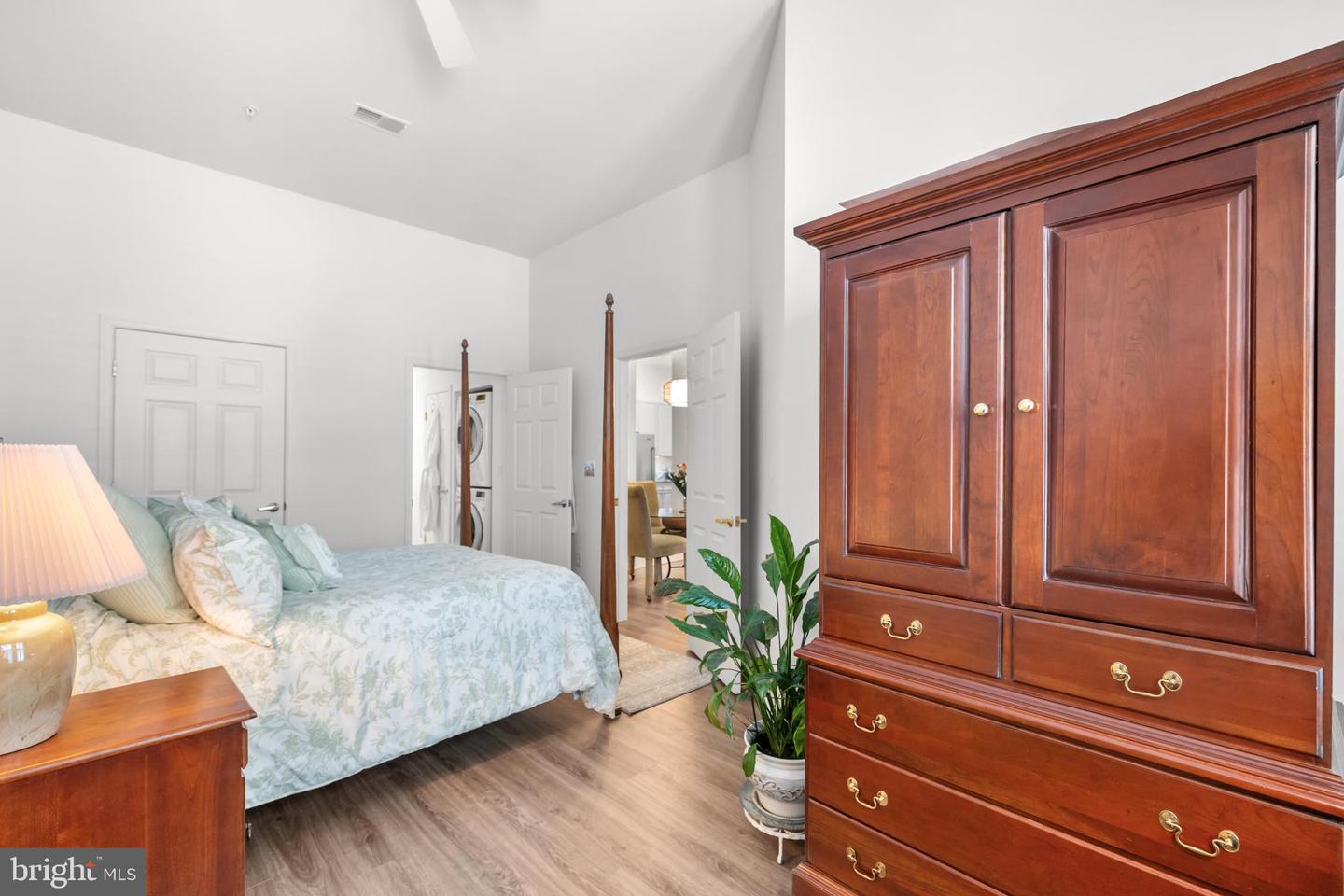 4951 BRENMAN PARK DR #115, ALEXANDRIA, Virginia 22304, 1 Bedroom Bedrooms, ,1 BathroomBathrooms,Residential,For sale,4951 BRENMAN PARK DR #115,VAAX2053004 MLS # VAAX2053004