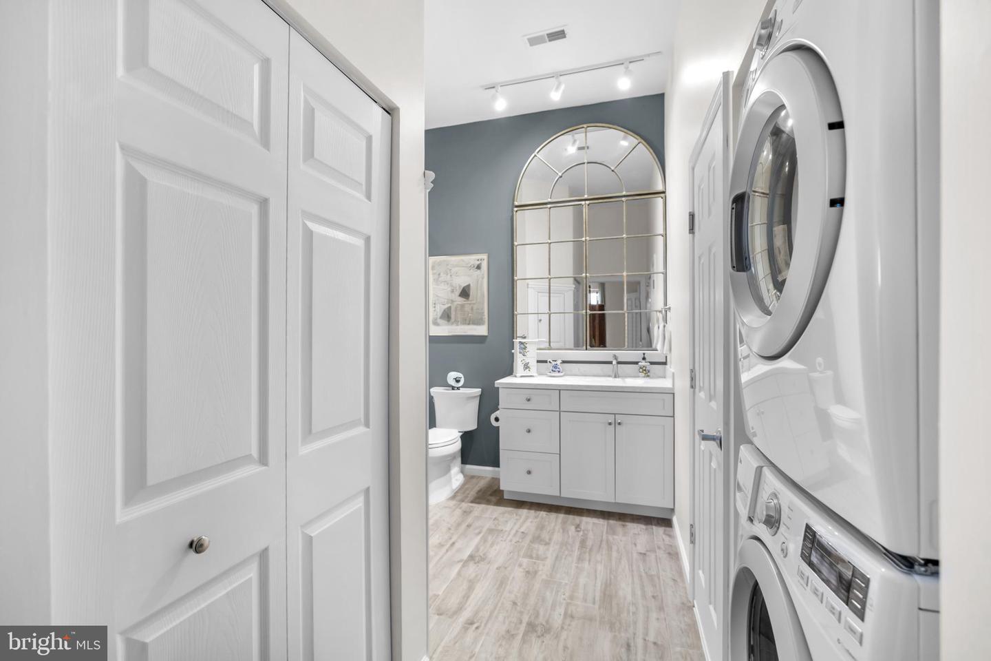 4951 BRENMAN PARK DR #115, ALEXANDRIA, Virginia 22304, 1 Bedroom Bedrooms, ,1 BathroomBathrooms,Residential,For sale,4951 BRENMAN PARK DR #115,VAAX2053004 MLS # VAAX2053004