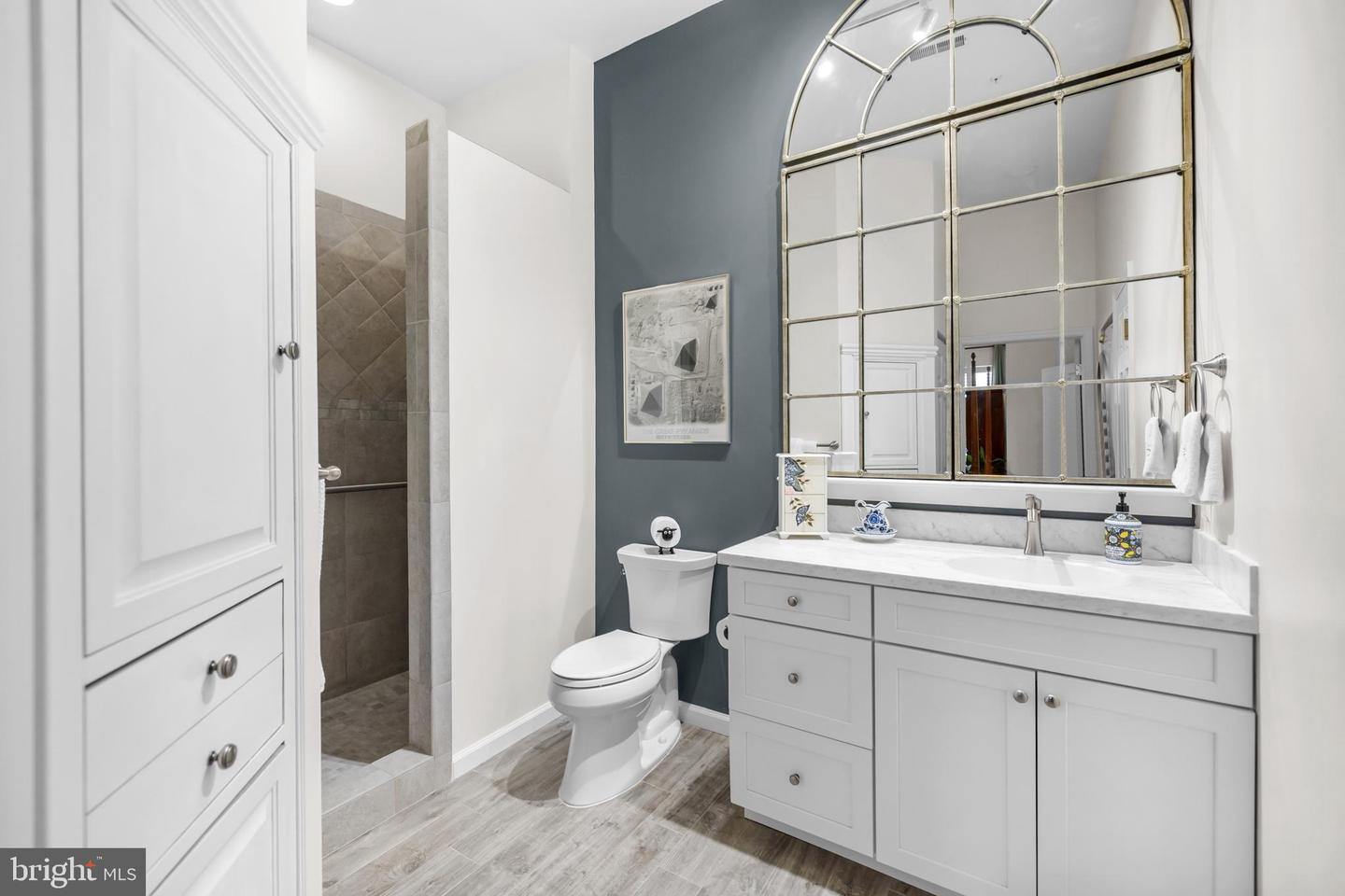 4951 BRENMAN PARK DR #115, ALEXANDRIA, Virginia 22304, 1 Bedroom Bedrooms, ,1 BathroomBathrooms,Residential,For sale,4951 BRENMAN PARK DR #115,VAAX2053004 MLS # VAAX2053004