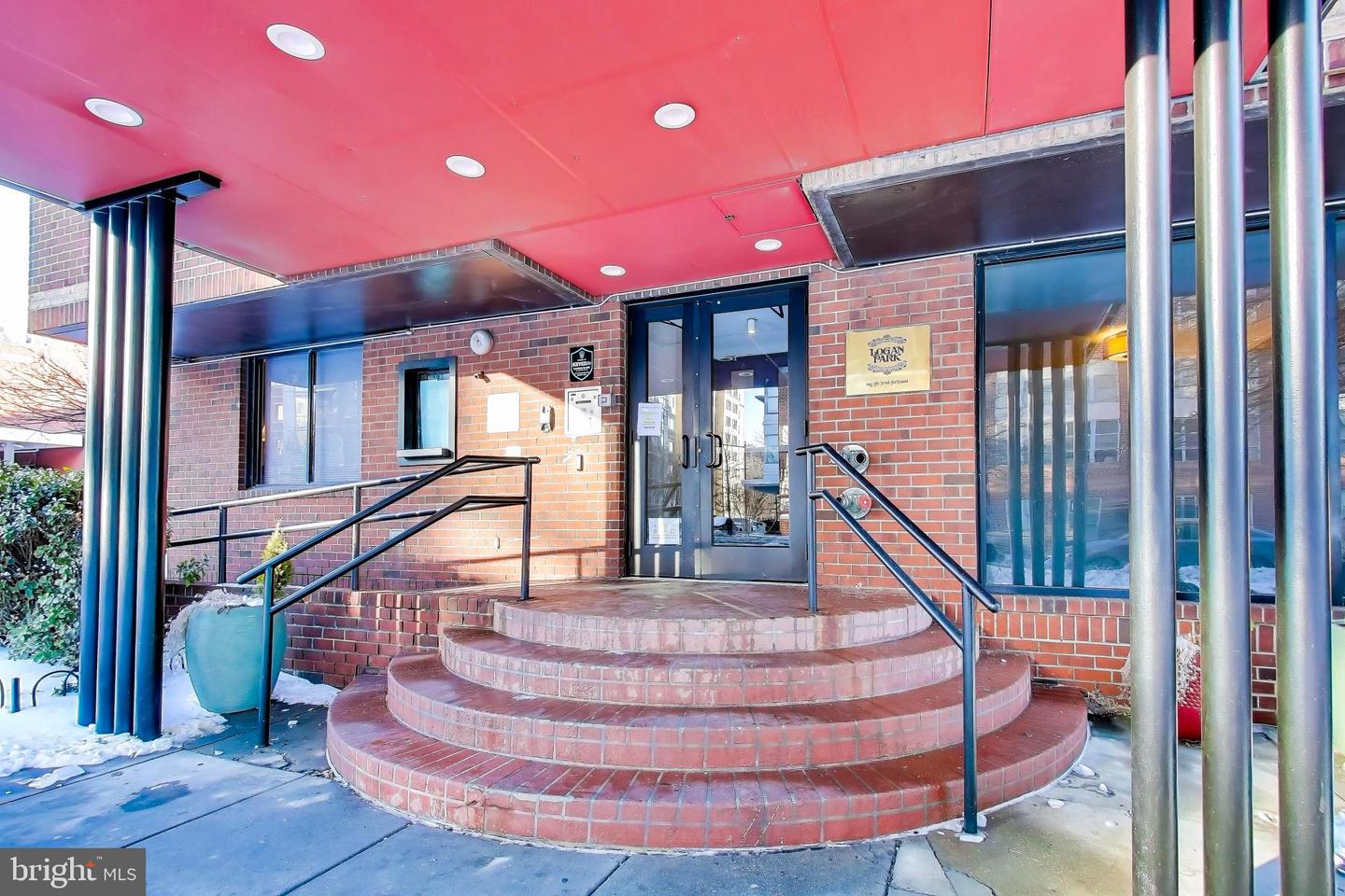 1245 13TH ST NW #208, WASHINGTON, District Of Columbia 20005, 1 Bedroom Bedrooms, 2 Rooms Rooms,1 BathroomBathrooms,Residential,For sale,1245 13TH ST NW #208,DCDC2240984 MLS # DCDC2240984