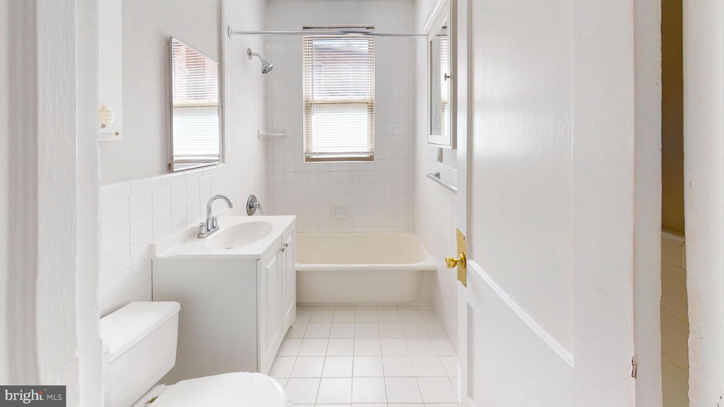 3446 CONNECTICUT AVE NW #203, WASHINGTON, District Of Columbia 20008, ,1 BathroomBathrooms,Residential,For sale,3446 CONNECTICUT AVE NW #203,DCDC2242534 MLS # DCDC2242534