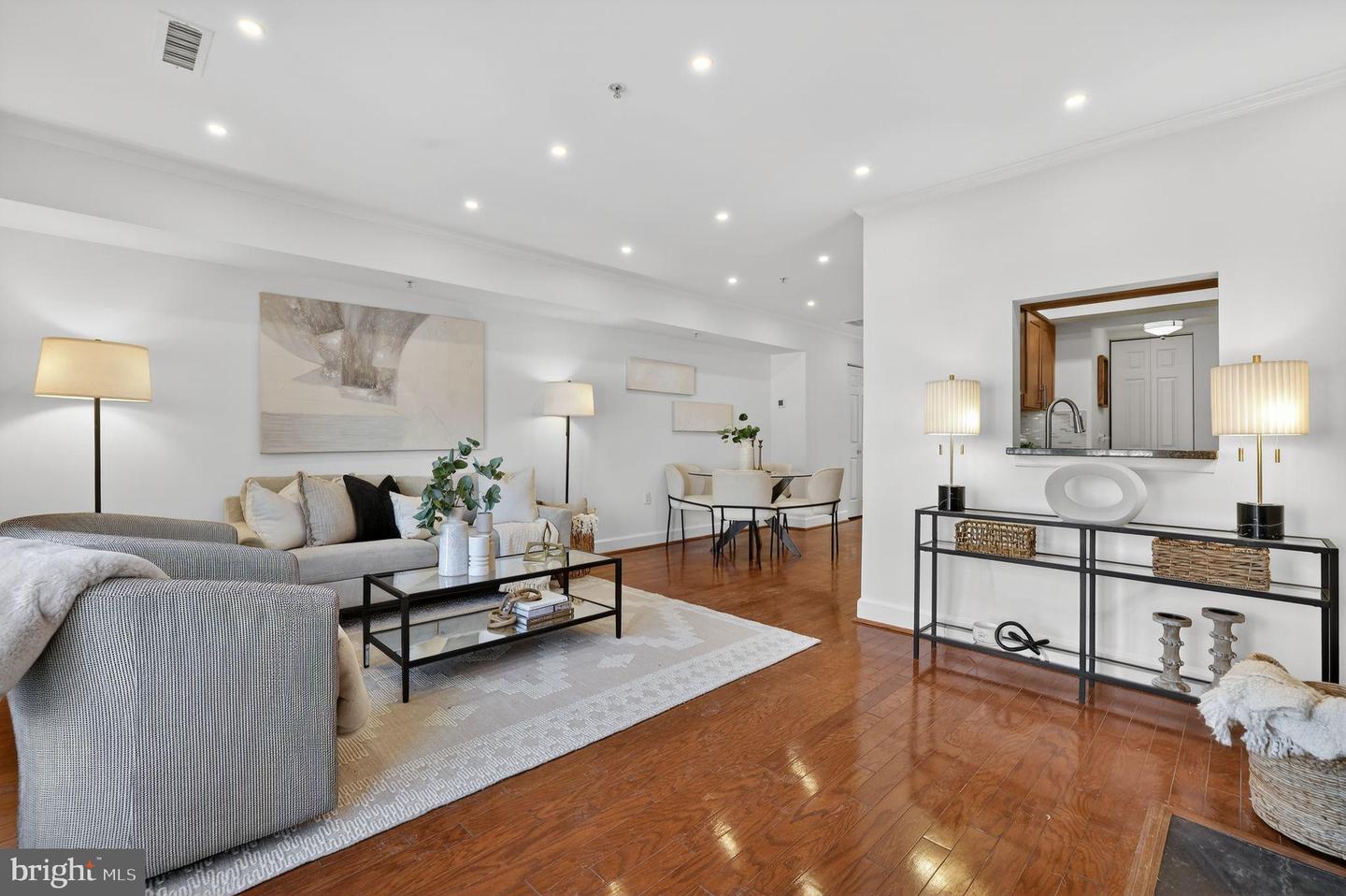 3805 PORTER ST NW #201, WASHINGTON, District Of Columbia 20016, 1 Bedroom Bedrooms, 3 Rooms Rooms,1 BathroomBathrooms,Residential,For sale,3805 PORTER ST NW #201,DCDC2242762 MLS # DCDC2242762