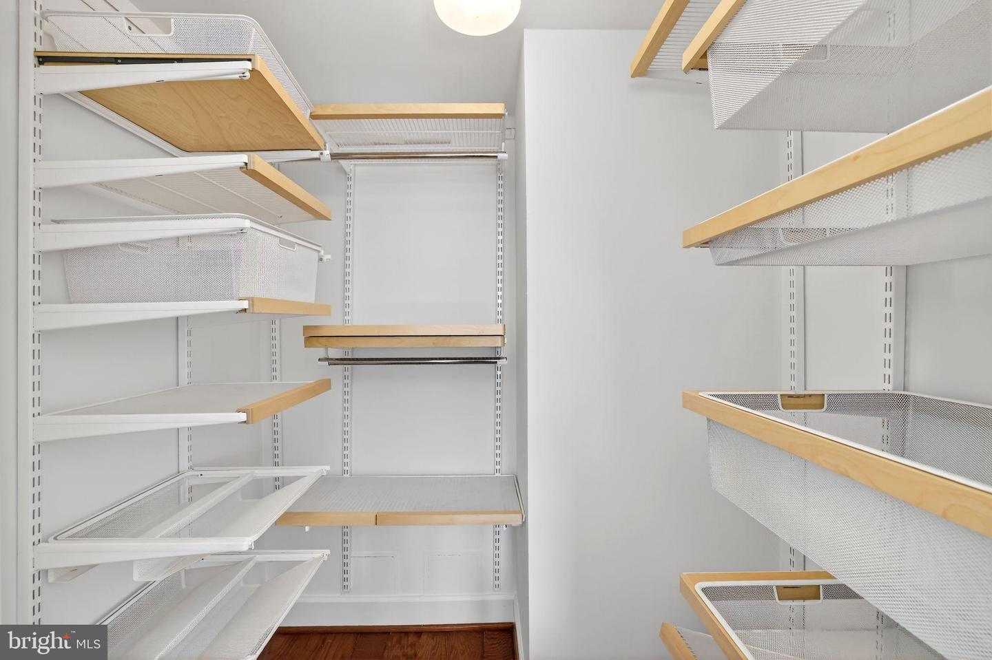 3805 PORTER ST NW #201, WASHINGTON, District Of Columbia 20016, 1 Bedroom Bedrooms, 3 Rooms Rooms,1 BathroomBathrooms,Residential,For sale,3805 PORTER ST NW #201,DCDC2242762 MLS # DCDC2242762