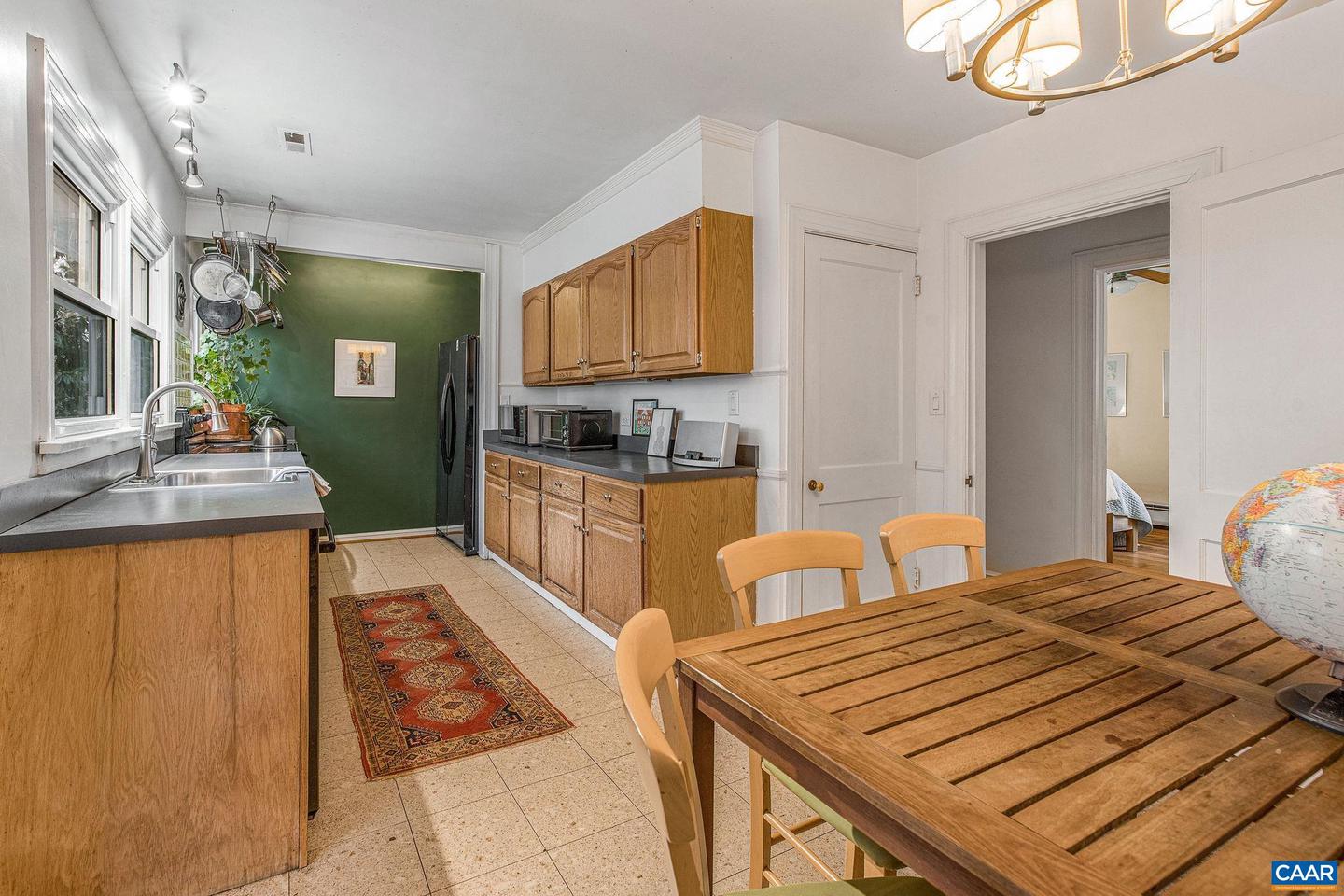 810 TUNLAW PL, CHARLOTTESVILLE, Virginia 22903, 5 Bedrooms Bedrooms, ,3 BathroomsBathrooms,Residential,For sale,810 TUNLAW PL,672713 MLS # 672713