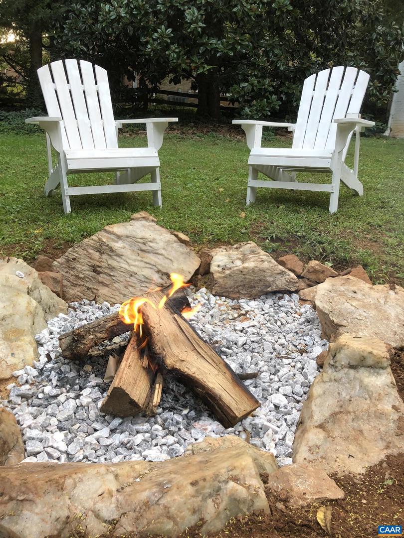 810 TUNLAW PL, CHARLOTTESVILLE, Virginia 22903, 5 Bedrooms Bedrooms, ,3 BathroomsBathrooms,Residential,For sale,810 TUNLAW PL,672713 MLS # 672713