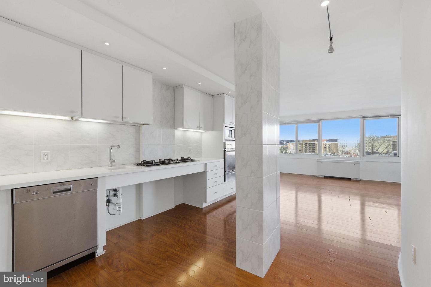 1330 NEW HAMPSHIRE AVE NW #720, WASHINGTON, District Of Columbia 20036, ,1 BathroomBathrooms,Residential,For sale,1330 NEW HAMPSHIRE AVE NW #720,DCDC2242950 MLS # DCDC2242950