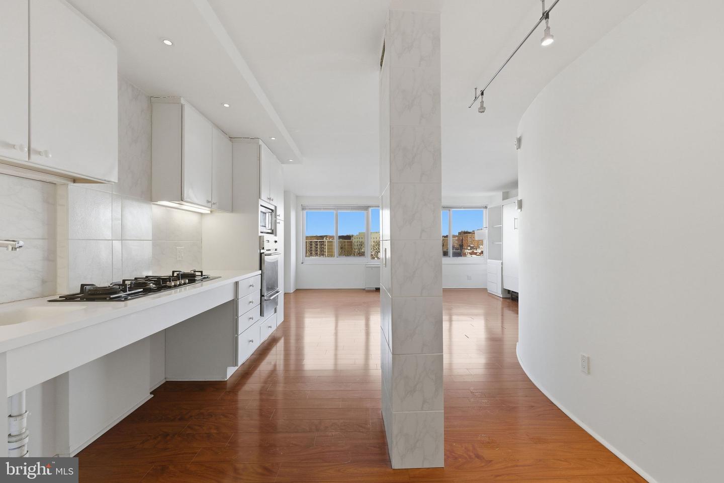 1330 NEW HAMPSHIRE AVE NW #720, WASHINGTON, District Of Columbia 20036, ,1 BathroomBathrooms,Residential,For sale,1330 NEW HAMPSHIRE AVE NW #720,DCDC2242950 MLS # DCDC2242950