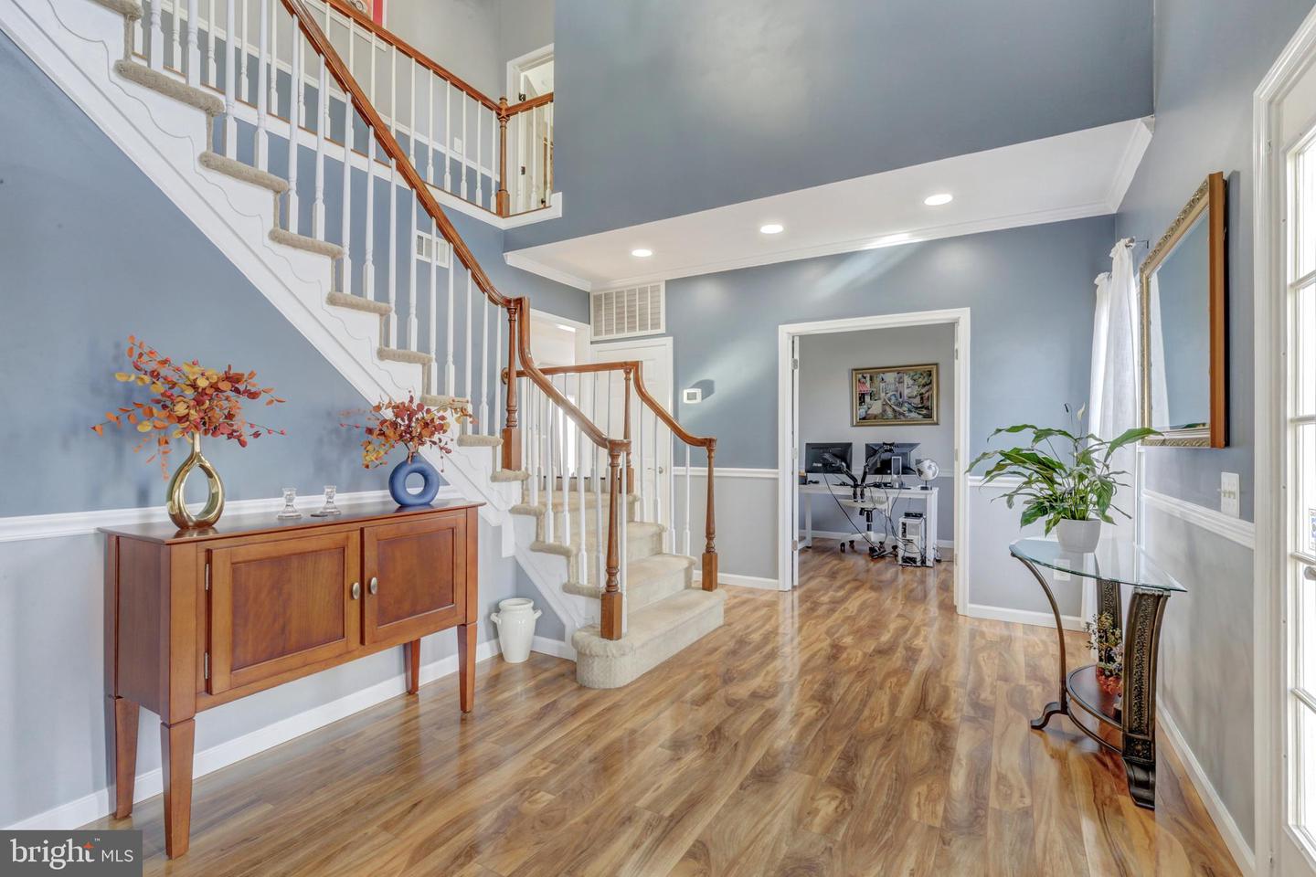 8591 SIGNAL HILL RD, MANASSAS, Virginia 20110, 4 Bedrooms Bedrooms, ,2 BathroomsBathrooms,Residential,For sale,8591 SIGNAL HILL RD,VAMN2010028 MLS # VAMN2010028