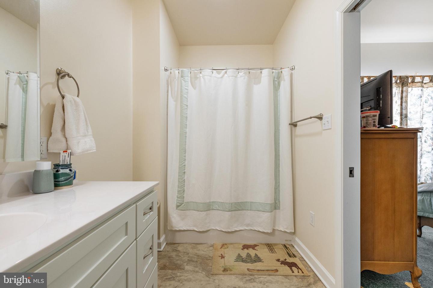 205 GRAFTON CT, EDINBURG, Virginia 22824, 2 Bedrooms Bedrooms, ,2 BathroomsBathrooms,Residential,For sale,205 GRAFTON CT,VASH2013472 MLS # VASH2013472