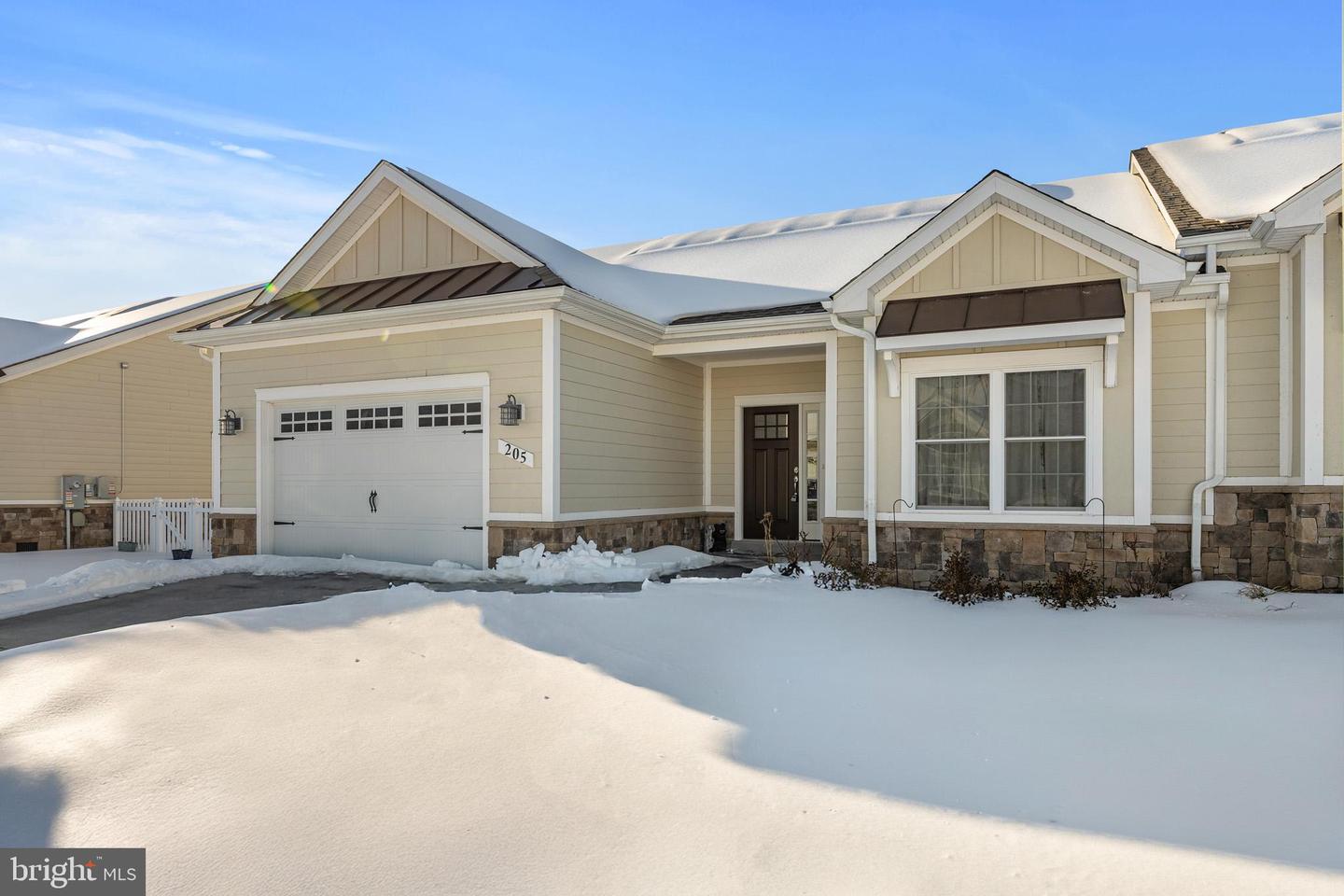 205 GRAFTON CT, EDINBURG, Virginia 22824, 2 Bedrooms Bedrooms, ,2 BathroomsBathrooms,Residential,For sale,205 GRAFTON CT,VASH2013472 MLS # VASH2013472