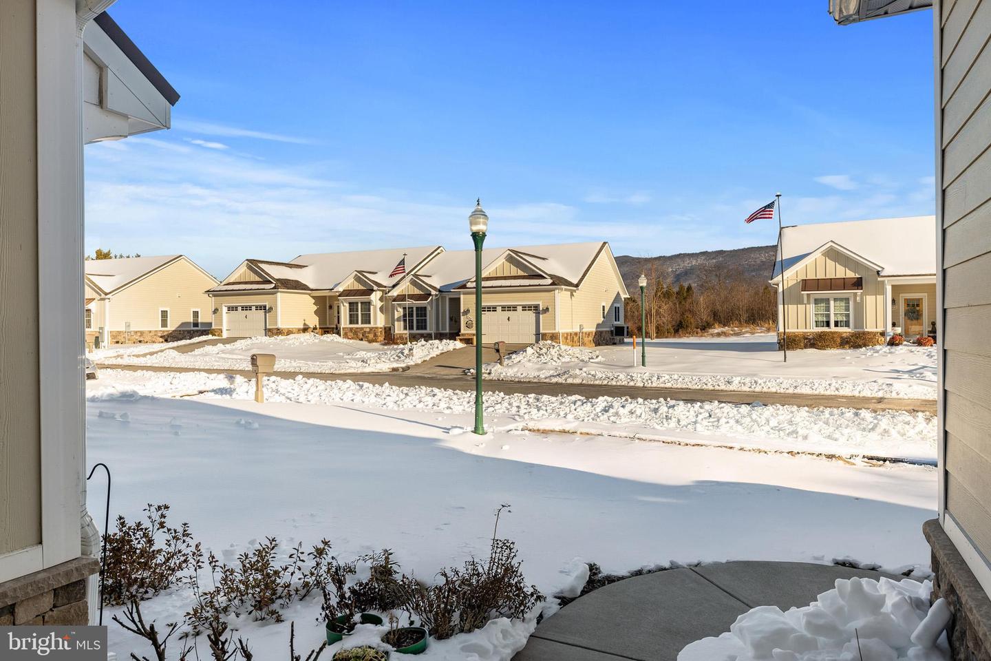 205 GRAFTON CT, EDINBURG, Virginia 22824, 2 Bedrooms Bedrooms, ,2 BathroomsBathrooms,Residential,For sale,205 GRAFTON CT,VASH2013472 MLS # VASH2013472