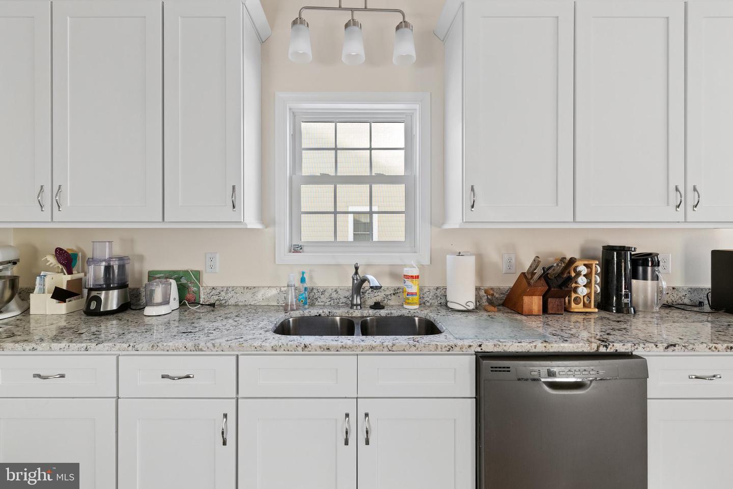 205 GRAFTON CT, EDINBURG, Virginia 22824, 2 Bedrooms Bedrooms, ,2 BathroomsBathrooms,Residential,For sale,205 GRAFTON CT,VASH2013472 MLS # VASH2013472