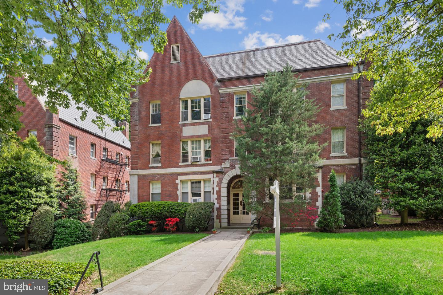 3024 PORTER ST NW #102, WASHINGTON, District Of Columbia 20008, 1 Bedroom Bedrooms, ,1 BathroomBathrooms,Residential,For sale,3024 PORTER ST NW #102,DCDC2243732 MLS # DCDC2243732