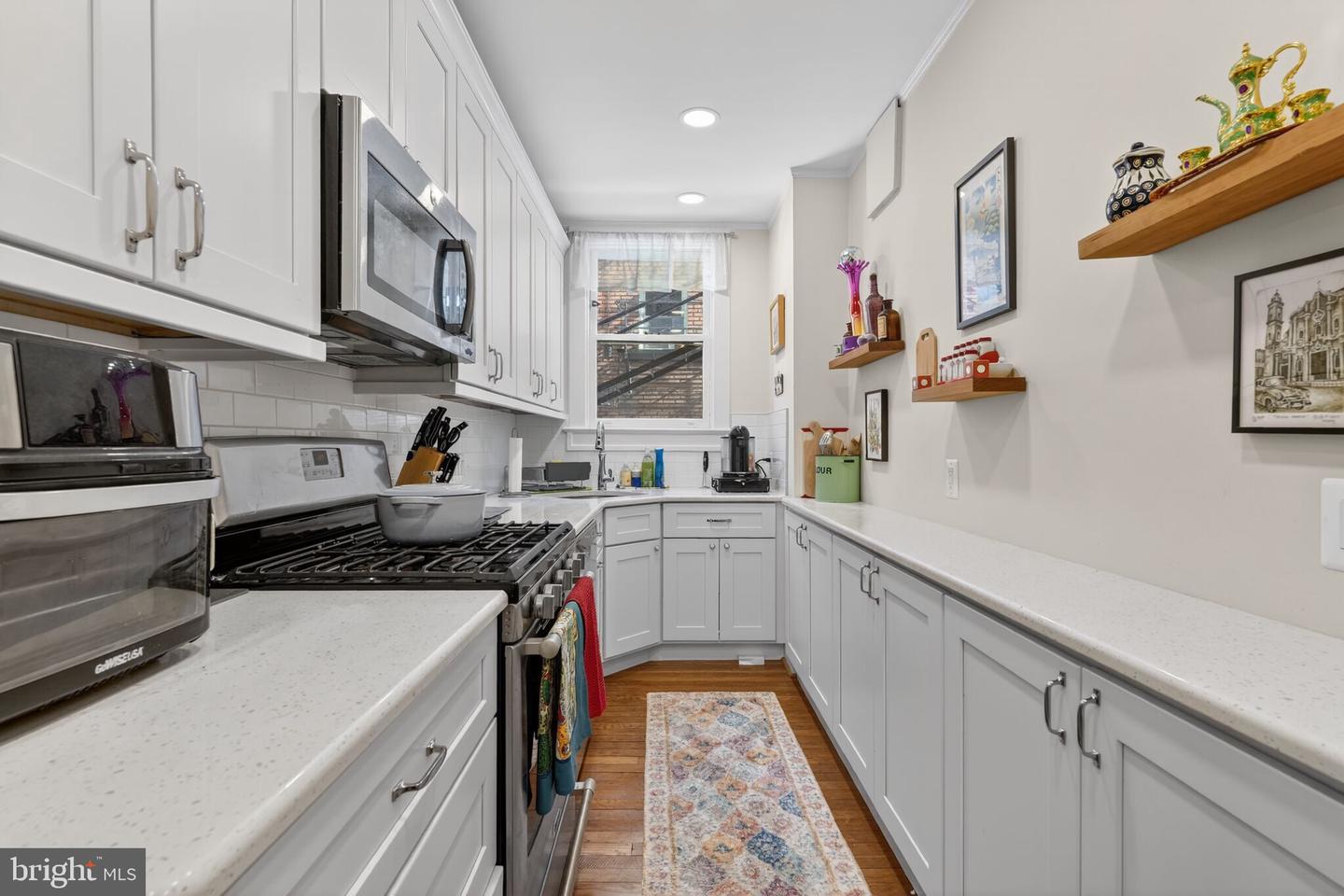 3024 PORTER ST NW #102, WASHINGTON, District Of Columbia 20008, 1 Bedroom Bedrooms, ,1 BathroomBathrooms,Residential,For sale,3024 PORTER ST NW #102,DCDC2243732 MLS # DCDC2243732