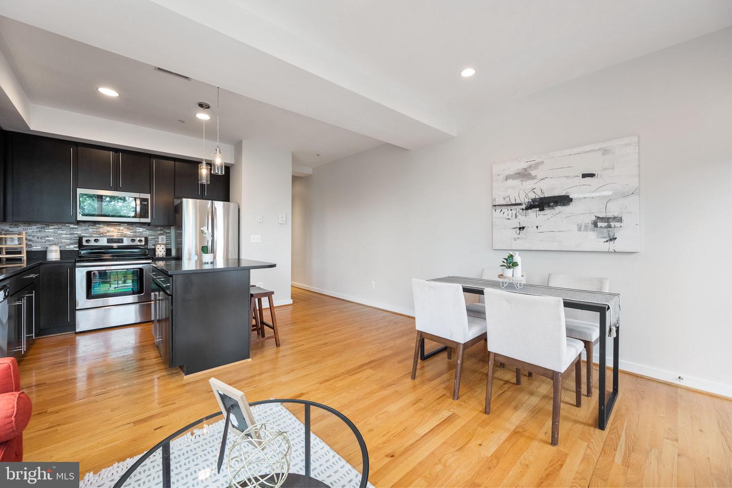 3577 WARDER ST NW #102, WASHINGTON, District Of Columbia 20010, 2 Bedrooms Bedrooms, ,2 BathroomsBathrooms,Residential,For sale,3577 WARDER ST NW #102,DCDC2244120 MLS # DCDC2244120