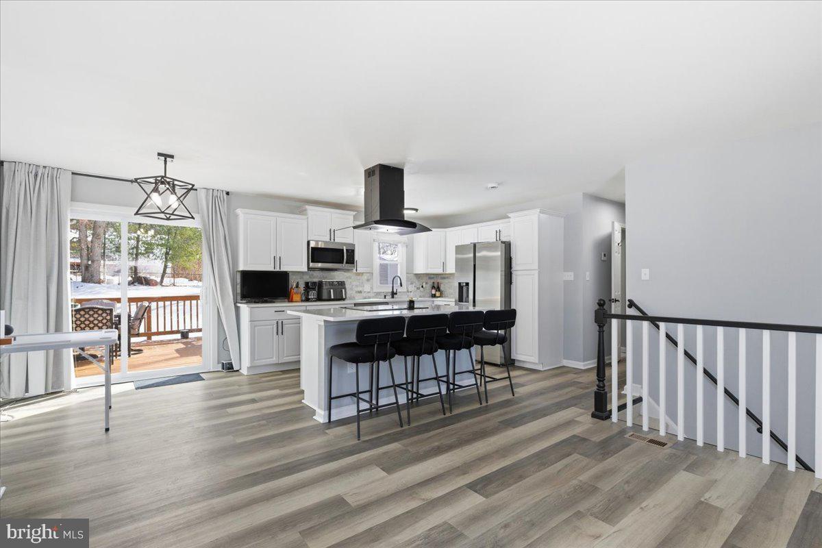 14901 CORDELL AVE, WOODBRIDGE, Virginia 22193, 4 Bedrooms Bedrooms, ,3 BathroomsBathrooms,Residential,For sale,14901 CORDELL AVE,VAPW2111626 MLS # VAPW2111626