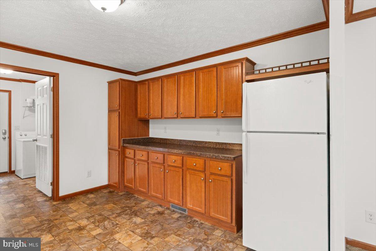 4767 S OX RD, EDINBURG, Virginia 22824, 3 Bedrooms Bedrooms, ,2 BathroomsBathrooms,Residential,For sale,4767 S OX RD,VASH2011626 MLS # VASH2011626