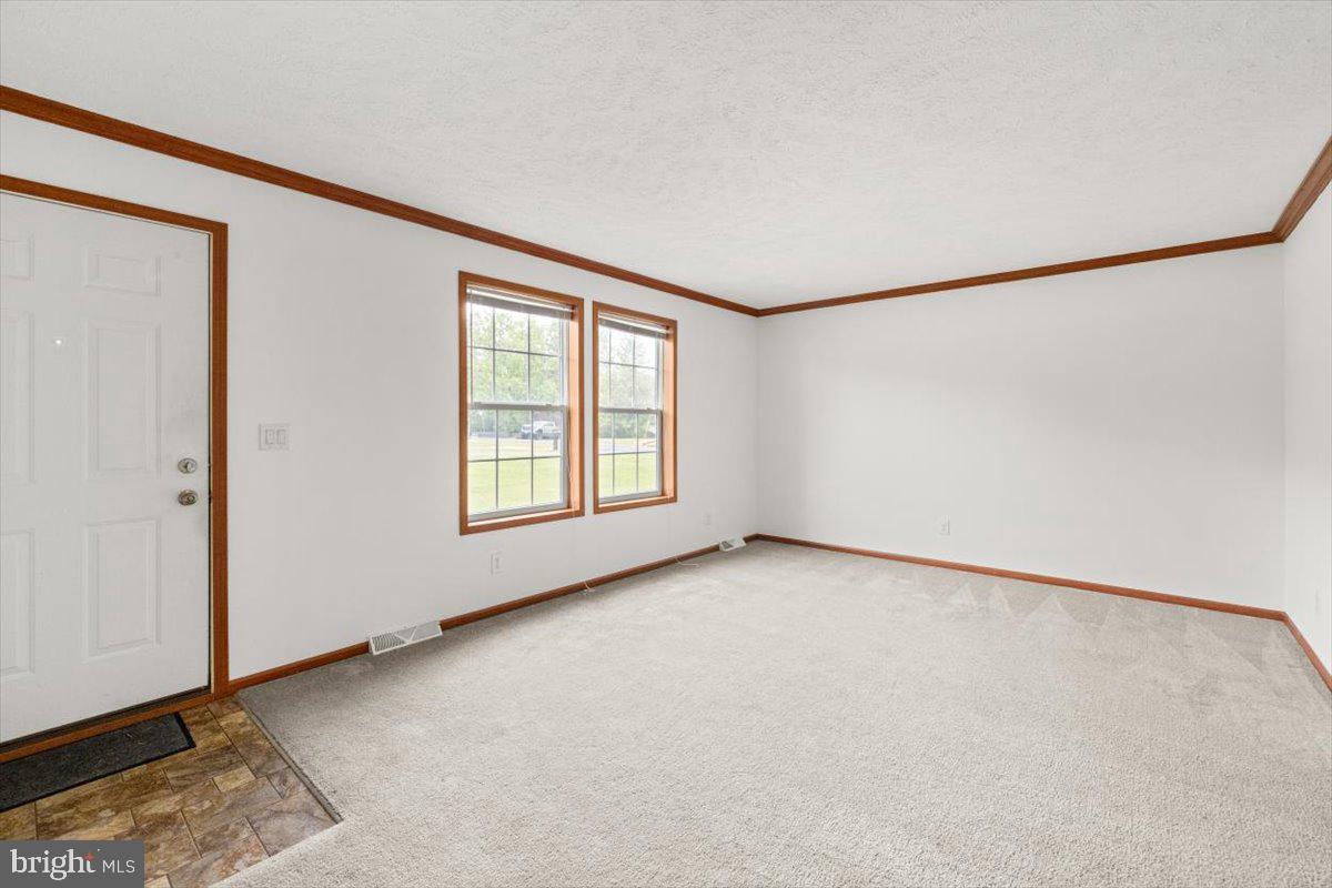 4767 S OX RD, EDINBURG, Virginia 22824, 3 Bedrooms Bedrooms, ,2 BathroomsBathrooms,Residential,For sale,4767 S OX RD,VASH2011626 MLS # VASH2011626