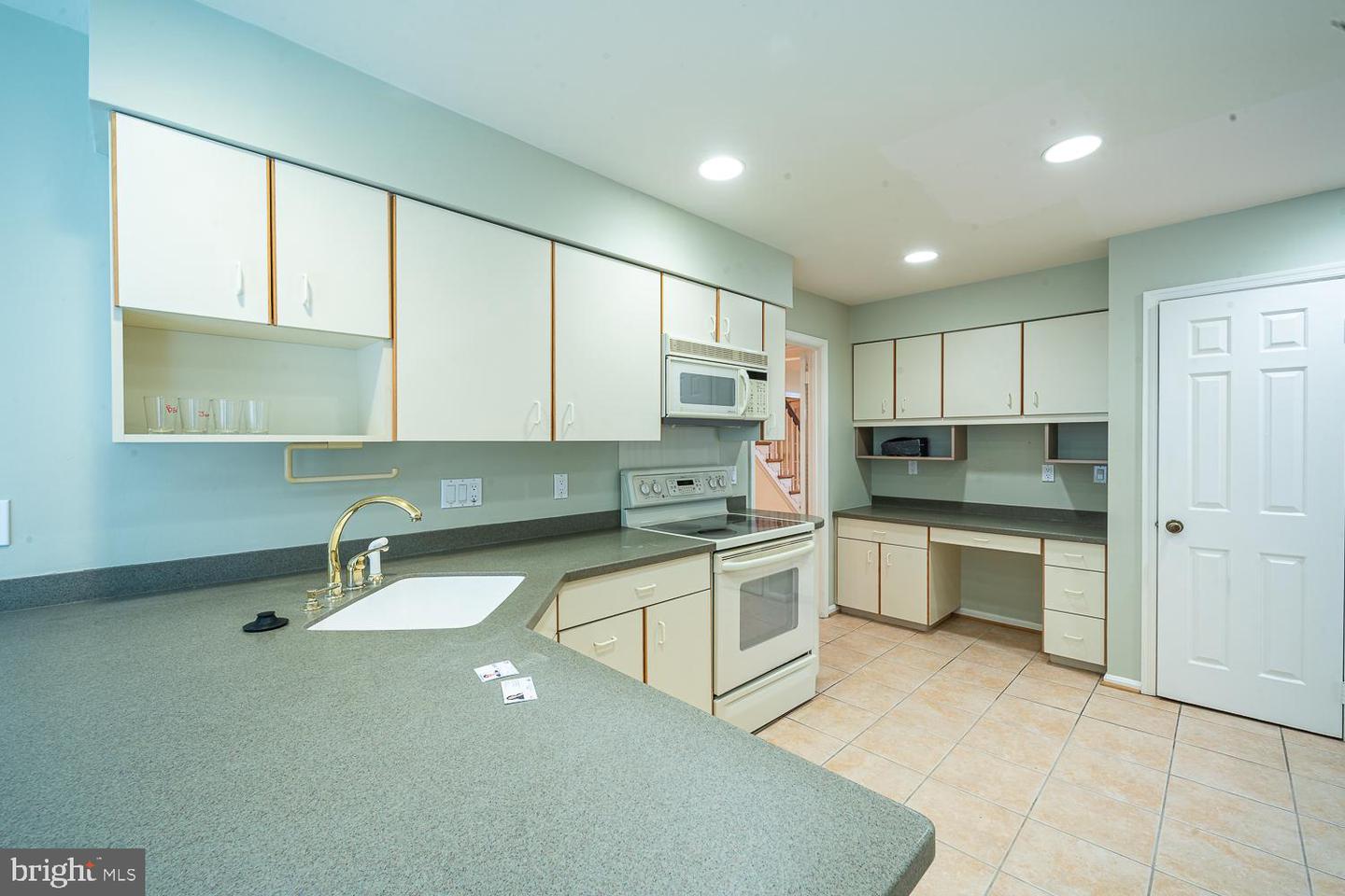 1197 WINTER HUNT RD, MCLEAN, Virginia 22102, 5 Bedrooms Bedrooms, ,4 BathroomsBathrooms,Residential,For sale,1197 WINTER HUNT RD,VAFX2250678 MLS # VAFX2250678