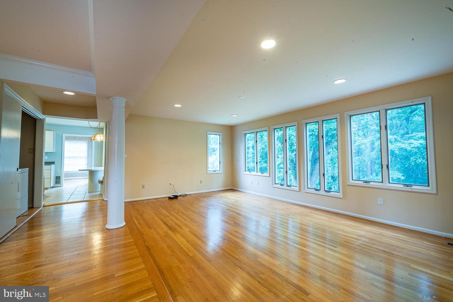 1197 WINTER HUNT RD, MCLEAN, Virginia 22102, 5 Bedrooms Bedrooms, ,4 BathroomsBathrooms,Residential,For sale,1197 WINTER HUNT RD,VAFX2250678 MLS # VAFX2250678