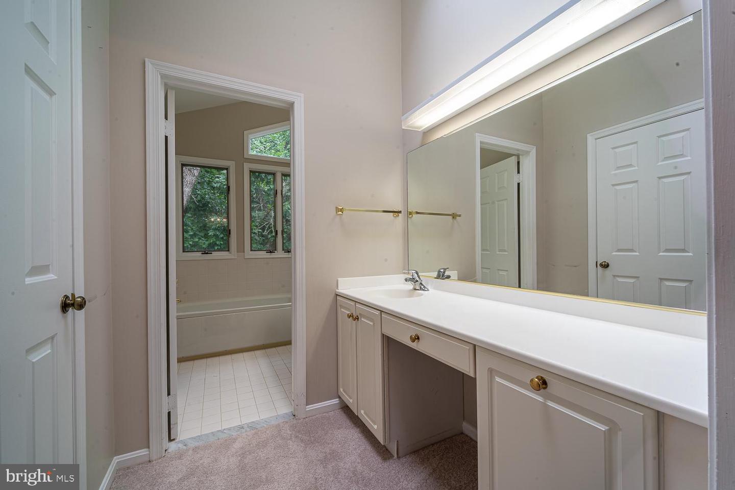 1197 WINTER HUNT RD, MCLEAN, Virginia 22102, 5 Bedrooms Bedrooms, ,4 BathroomsBathrooms,Residential,For sale,1197 WINTER HUNT RD,VAFX2250678 MLS # VAFX2250678